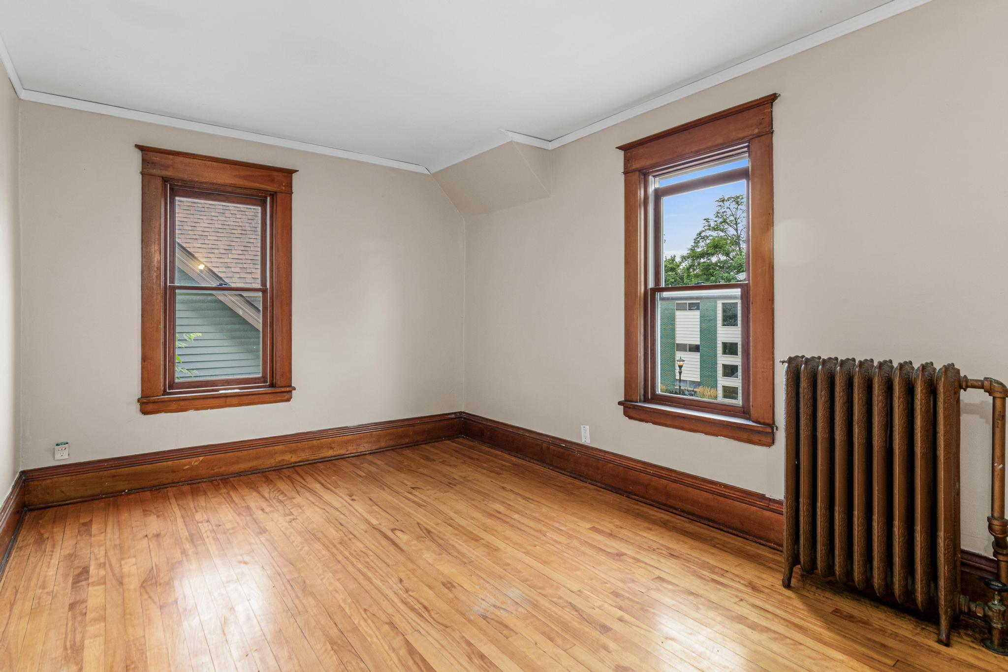 View of Residential at 1070 Minnehaha Avenue, Saint Paul MN 55106, Saint Paul (27 of 41) - Mike Wilen | Minnesota Team Real Estate