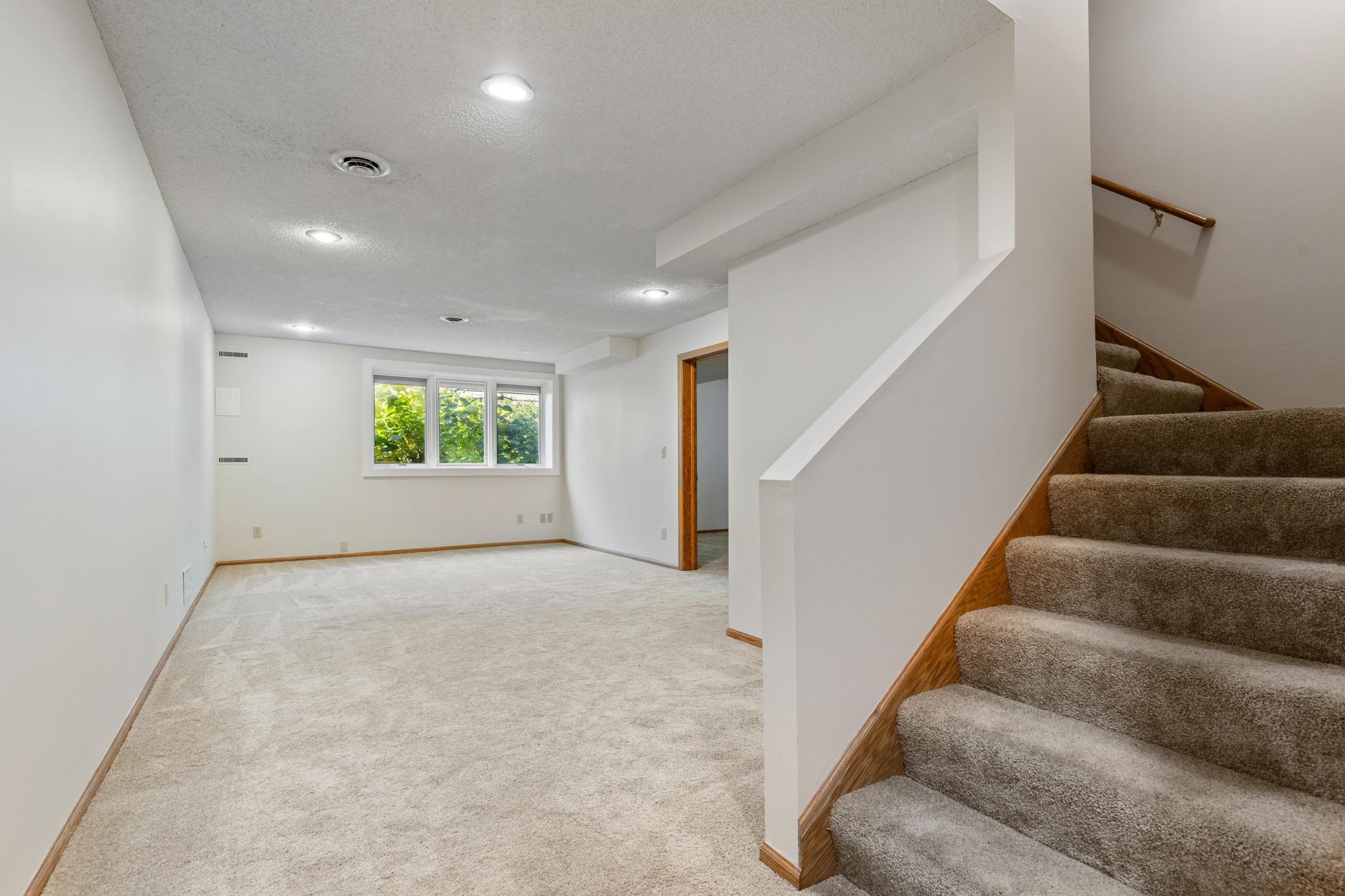 View of Residential at 9017 Larkspur Lane, Eden Prairie MN 55347, Eden Prairie (25 of 37) - Mike Wilen | Minnesota Team Real Estate
