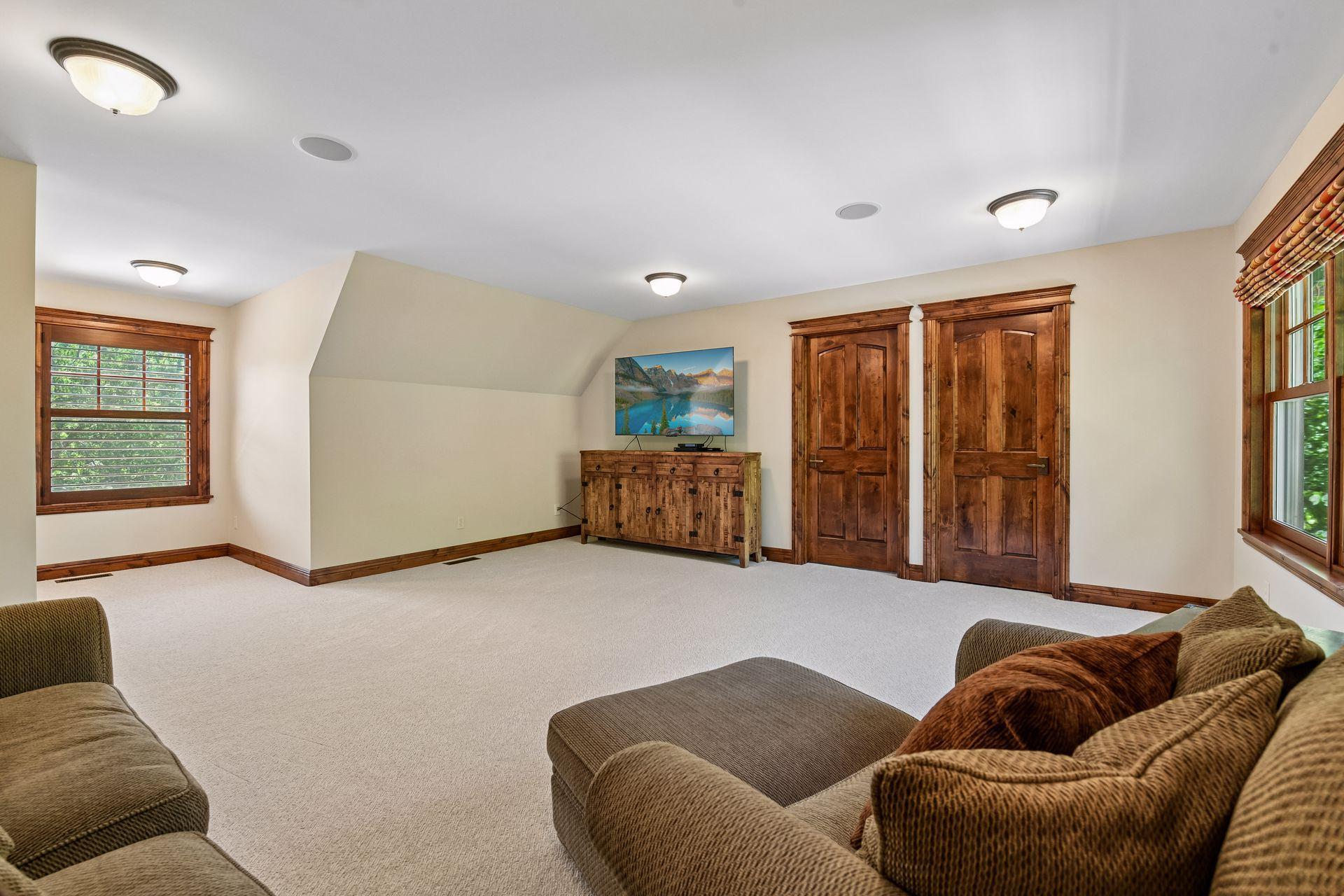 View of Residential at 20650 Parkview Lane, Excelsior MN 55331, Excelsior (53 of 84) - Mike Wilen | Minnesota Team Real Estate