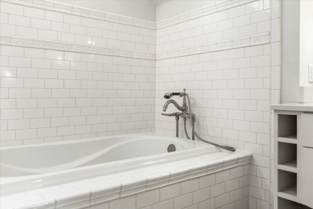 View of Residential at 449 Portland Avenue #3, Saint Paul MN 55102, Saint Paul (38 of 50) - Mike Wilen | Minnesota Team Real Estate