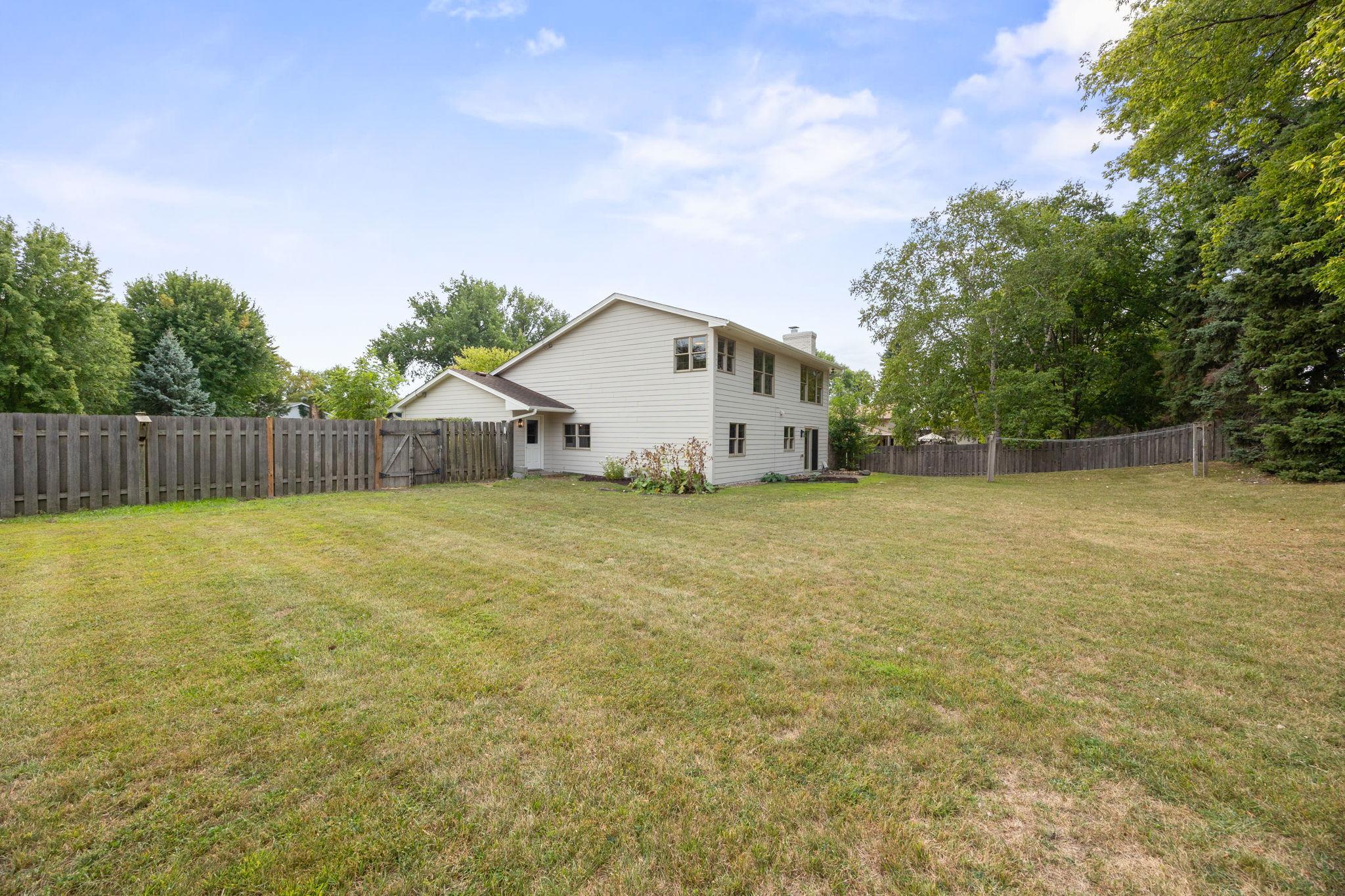 View of Residential at 11510 57th Avenue, Plymouth MN 55442, Plymouth (30 of 38) - Mike Wilen | Minnesota Team Real Estate