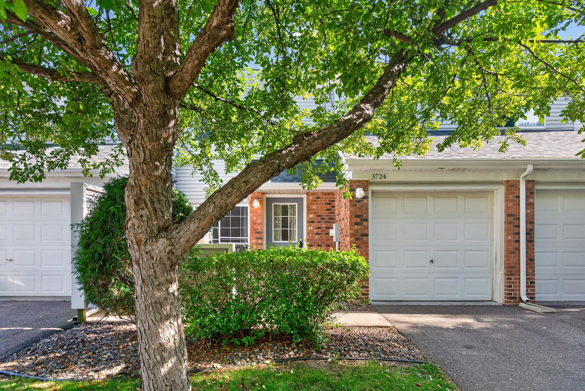 View of (TH) Side x Side at 3724 Big Linden Curve, White Bear Lake - Mike Wilen | Minnesota Team Real Estate