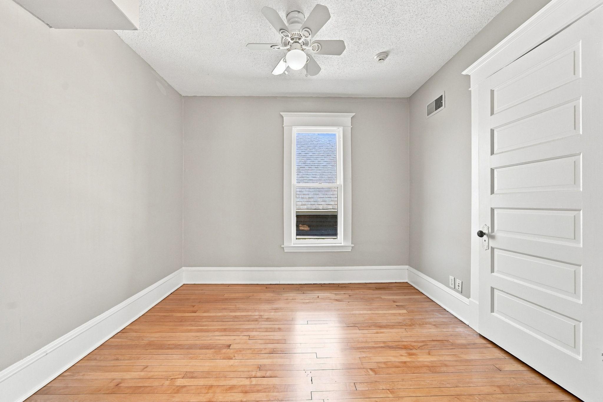 View of Residential Income at 1174 14th Avenue, Minneapolis MN 55414, Minneapolis (12 of 54) - Mike Wilen | Minnesota Team Real Estate