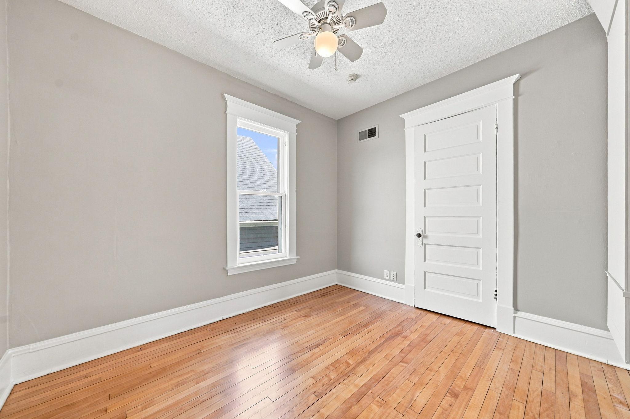 View of Residential Income at 1174 14th Avenue, Minneapolis MN 55414, Minneapolis (13 of 54) - Mike Wilen | Minnesota Team Real Estate