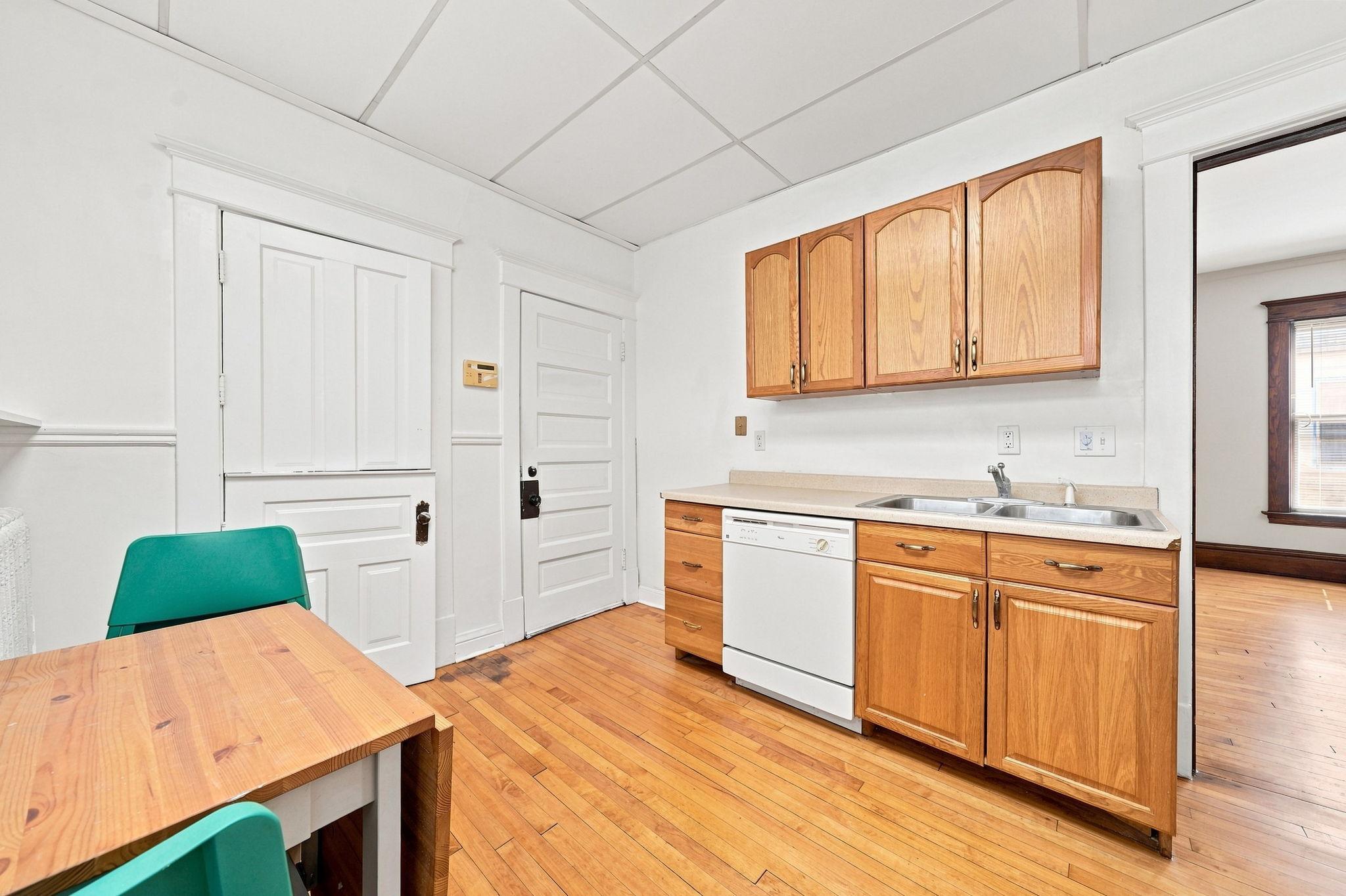 View of Residential Income at 1174 14th Avenue, Minneapolis MN 55414, Minneapolis (32 of 54) - Mike Wilen | Minnesota Team Real Estate