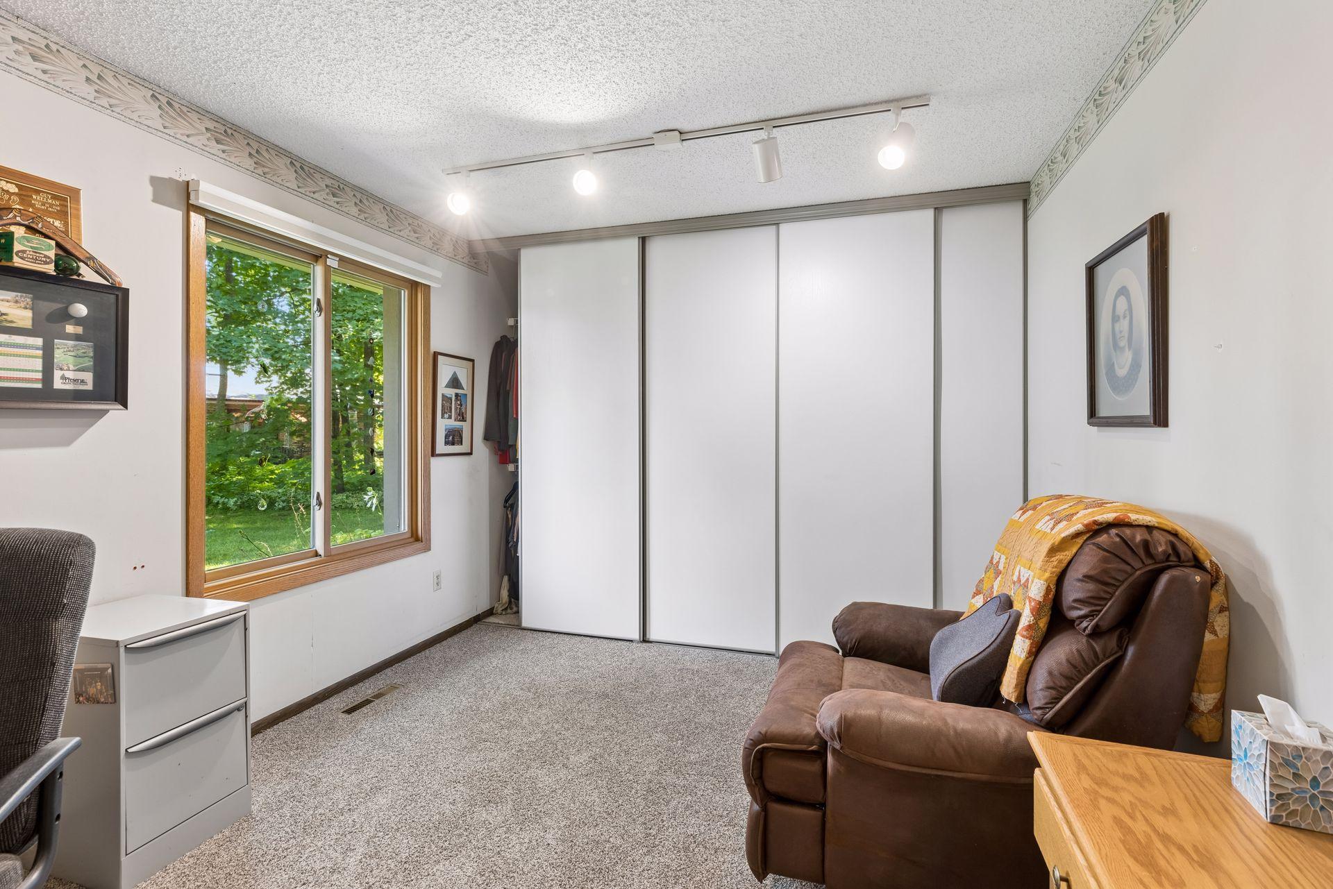 View of Residential at 15035 20th Avenue, Plymouth MN 55447, Plymouth (16 of 17) - Mike Wilen | Minnesota Team Real Estate