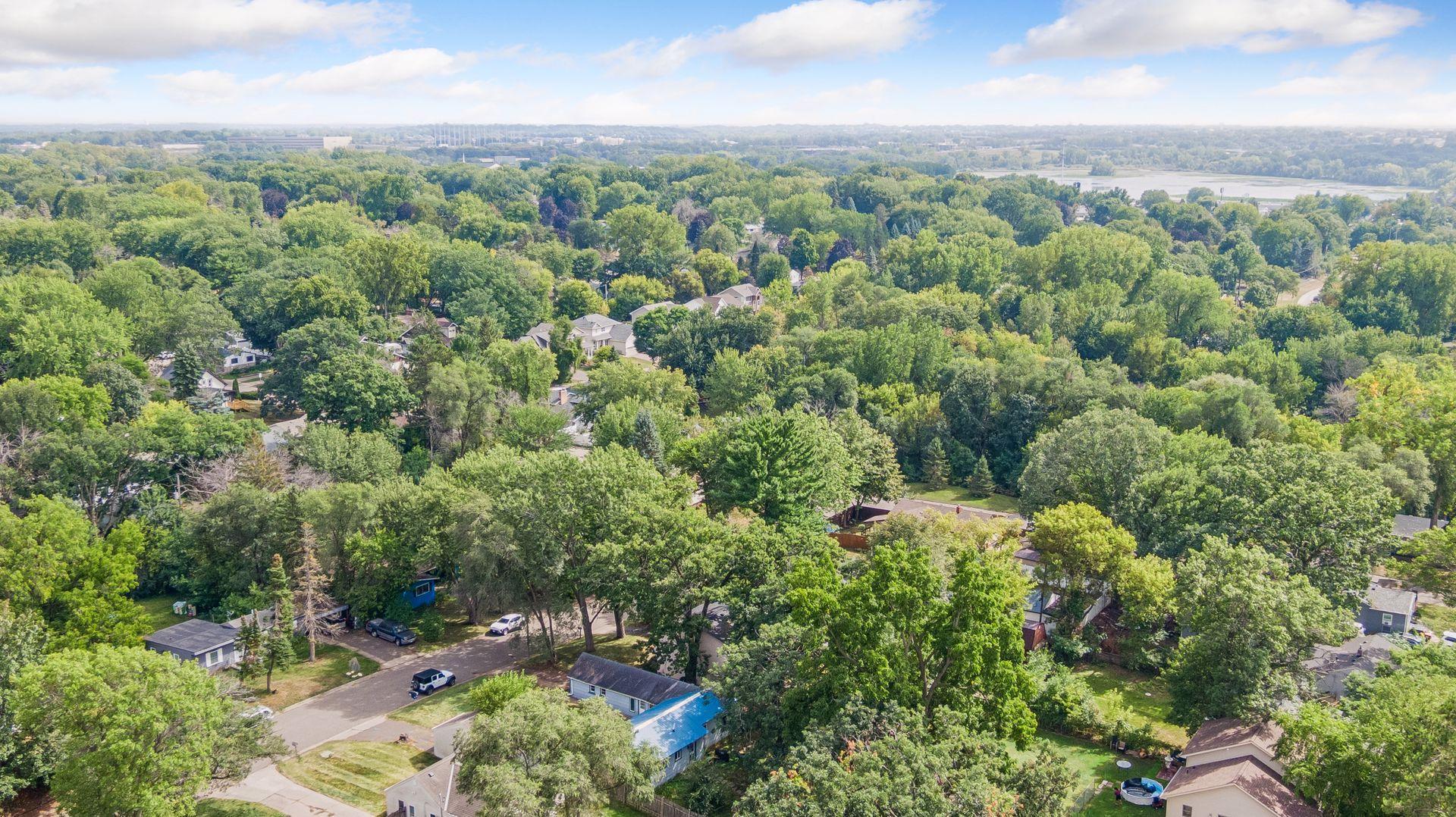 View of Residential at 670 Goodwin Avenue, Oakdale MN 55128, Oakdale (31 of 46) - Mike Wilen | Minnesota Team Real Estate