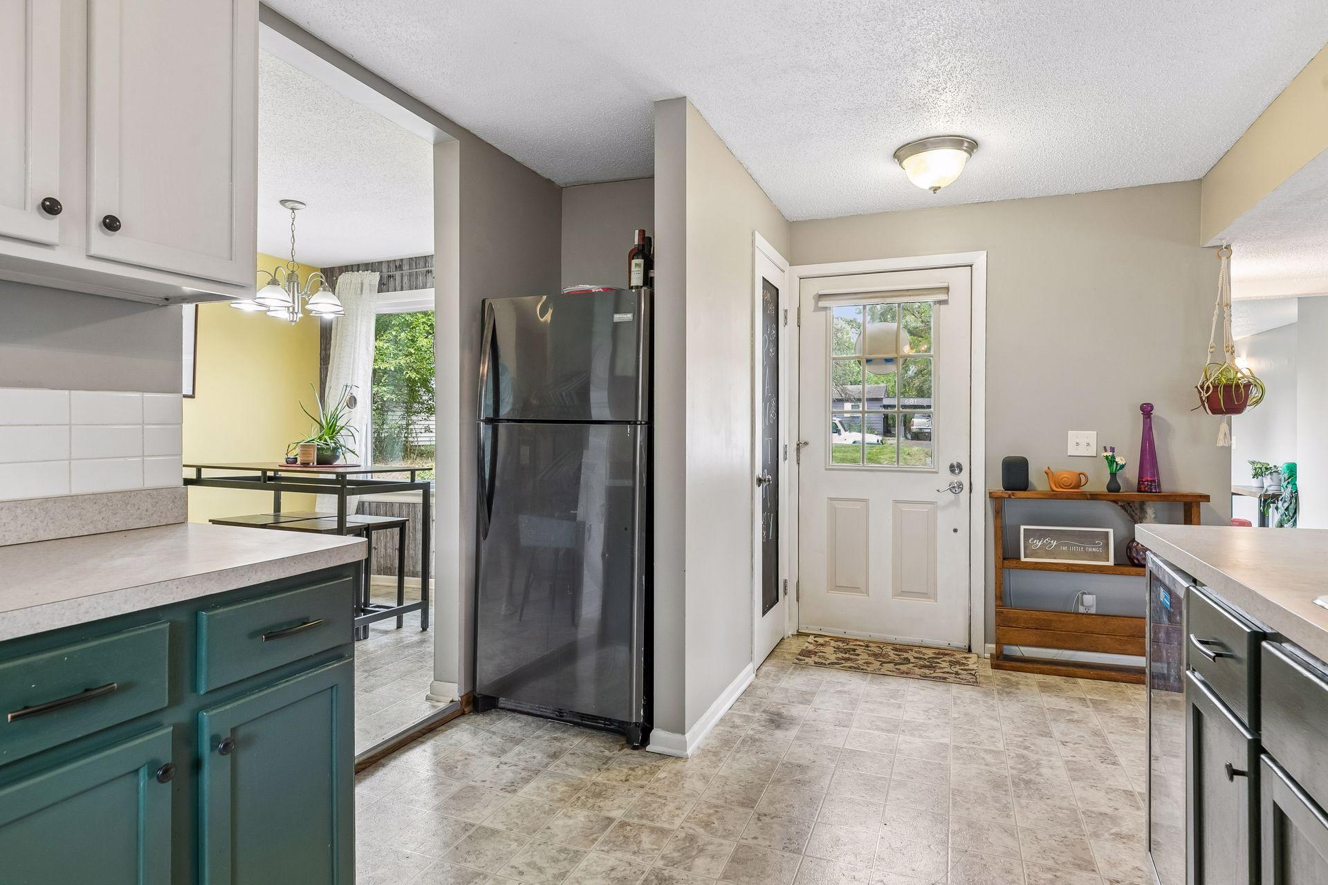 View of Residential at 670 Goodwin Avenue, Oakdale MN 55128, Oakdale (7 of 46) - Mike Wilen | Minnesota Team Real Estate