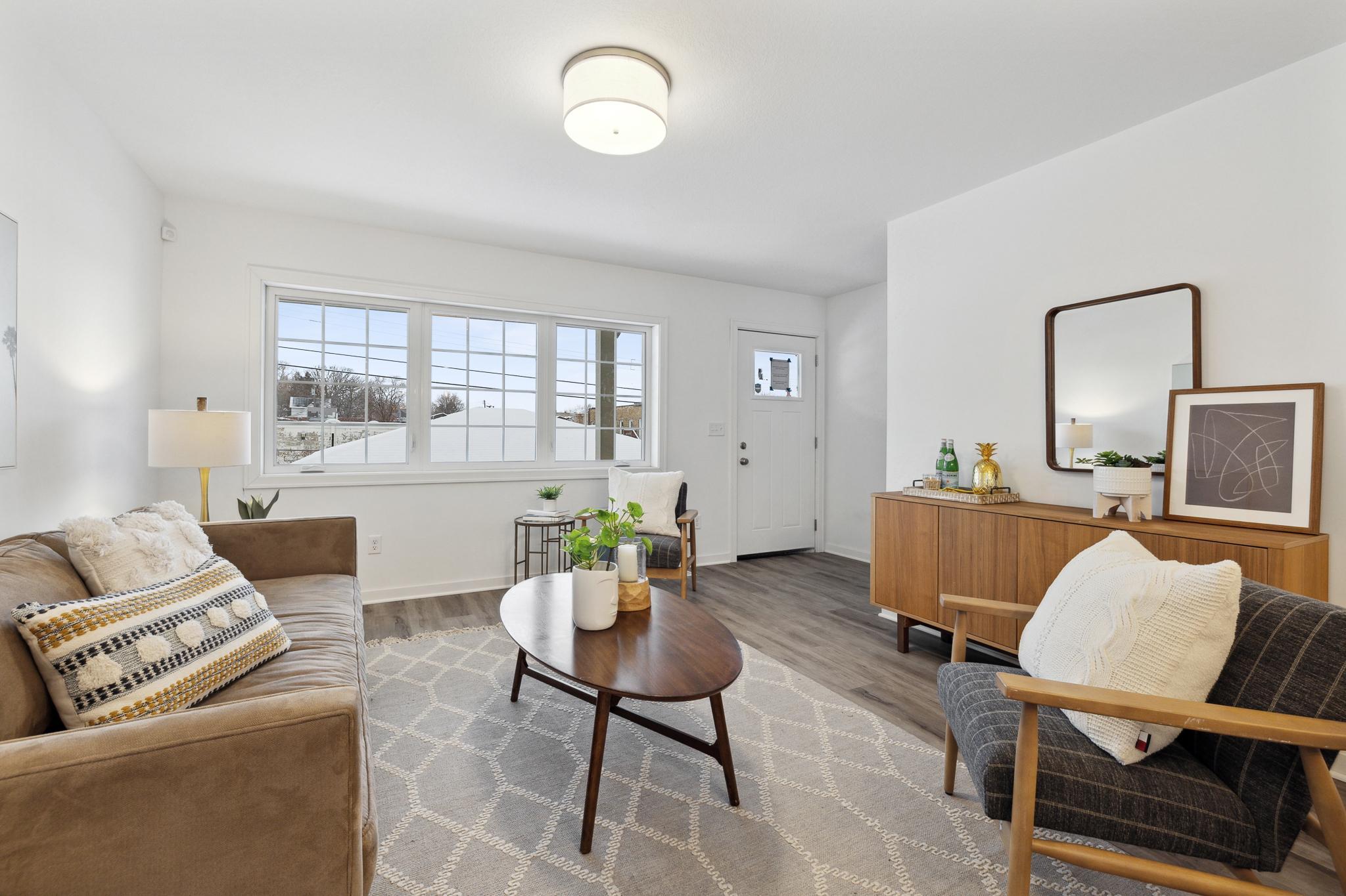 View of Residential at 2032 James Avenue, Minneapolis MN 55411, Minneapolis (10 of 23) - Mike Wilen | Minnesota Team Real Estate