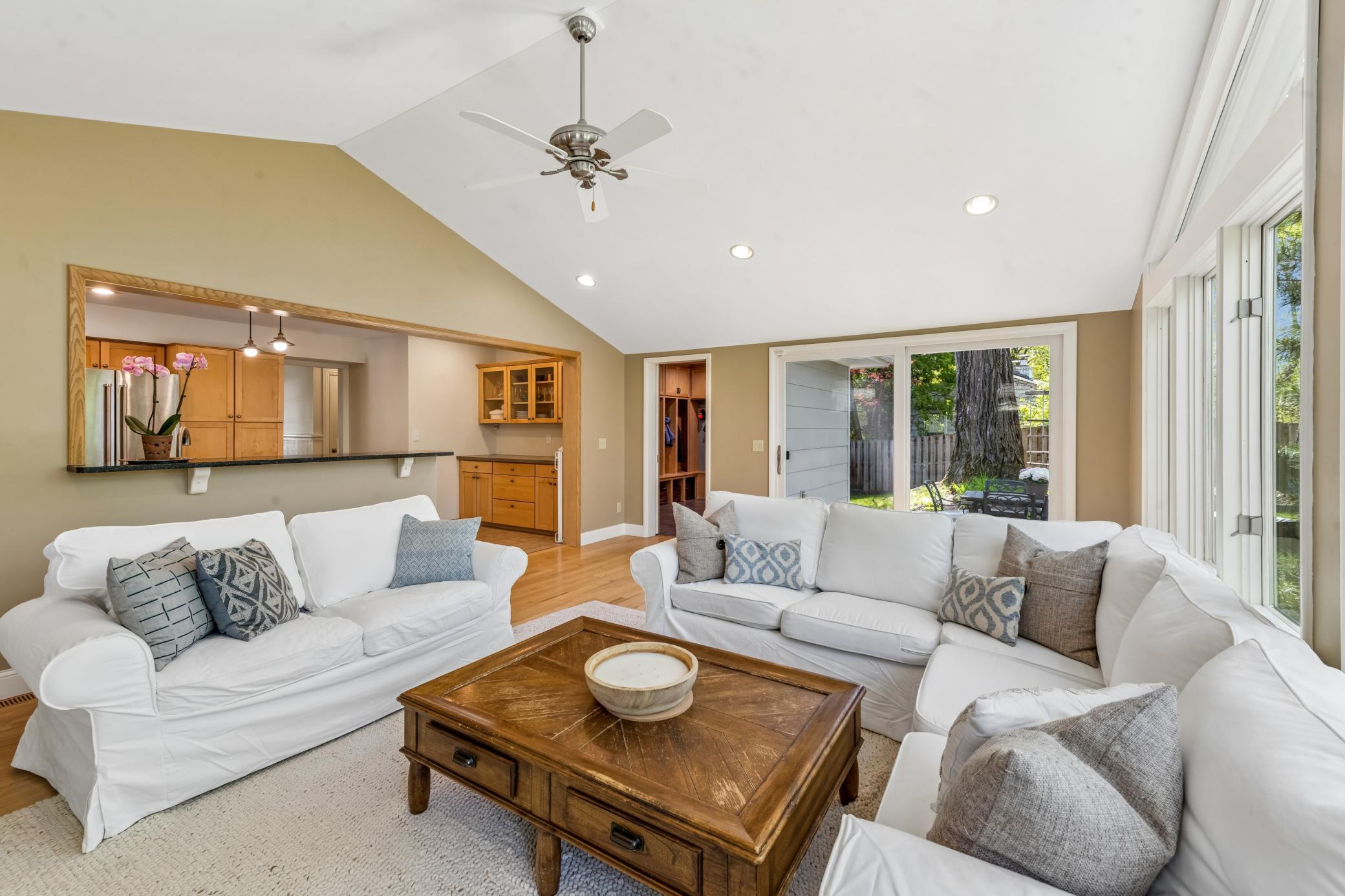 View of Residential at 290 Ridgeview Drive, Wayzata MN 55391, Wayzata (12 of 39) - Mike Wilen | Minnesota Team Real Estate
