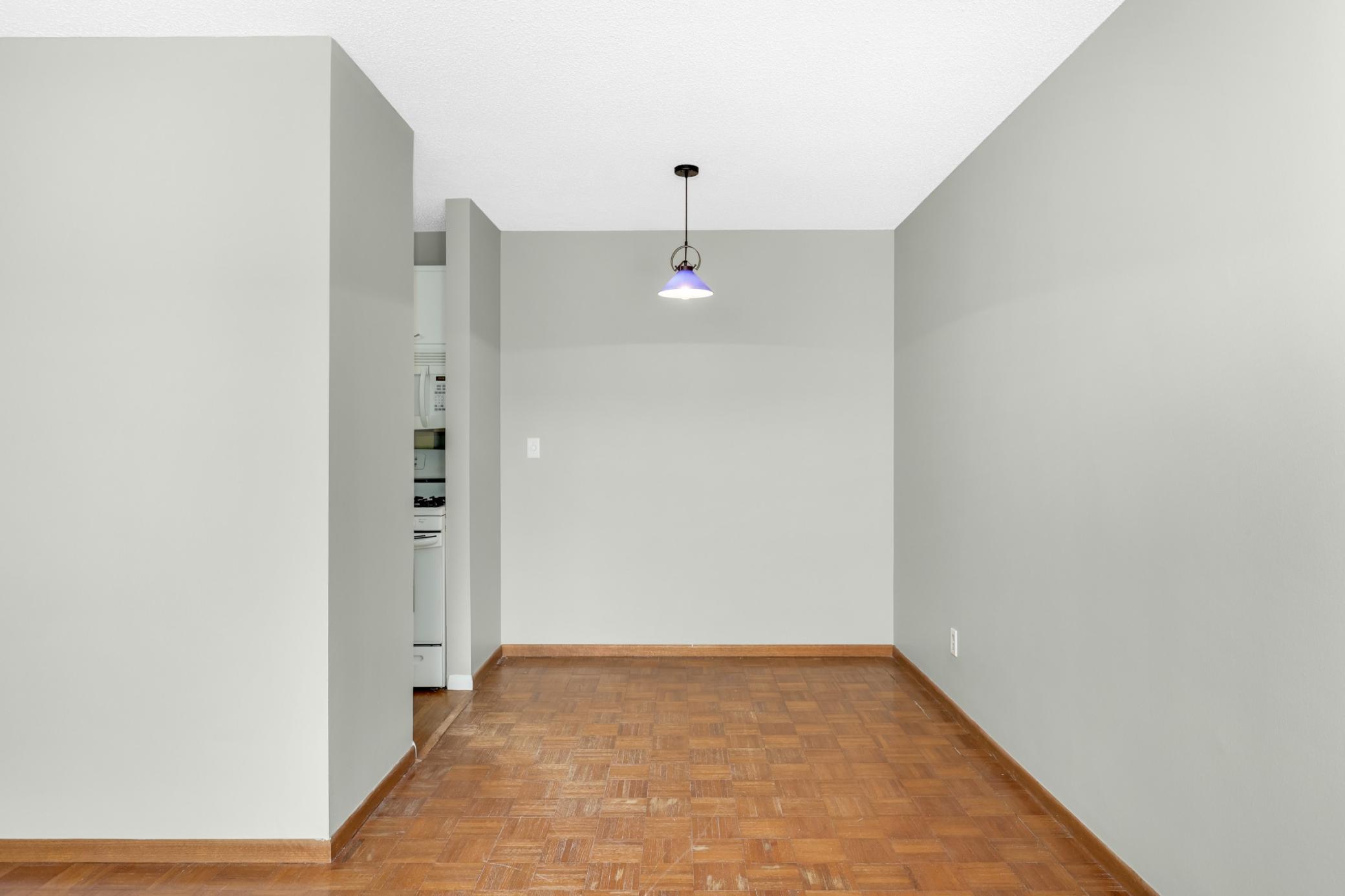 View of Residential at 1912 Dupont Avenue #405, Minneapolis MN 55403, Minneapolis (4 of 18) - Mike Wilen | Minnesota Team Real Estate