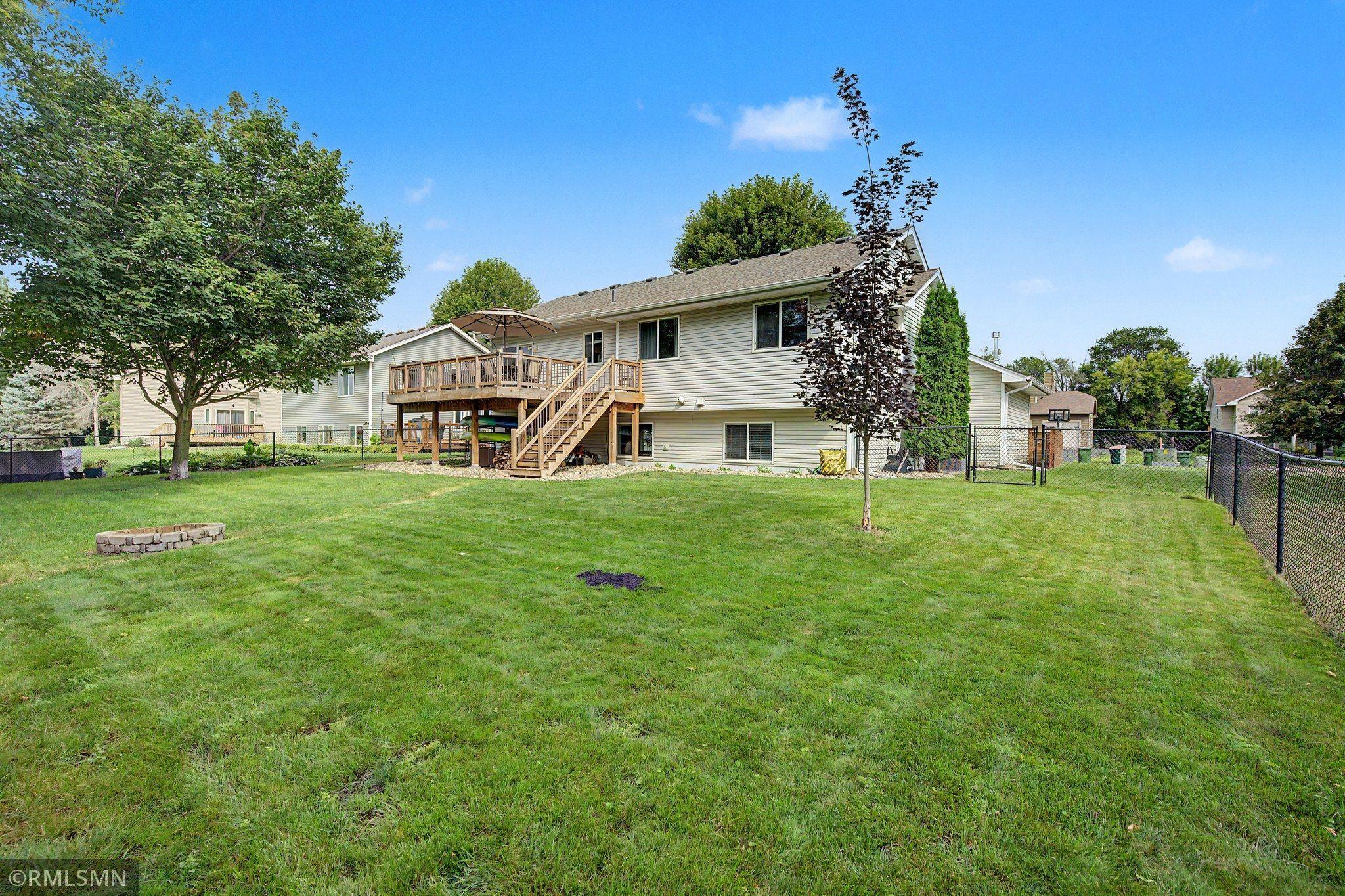 View of Residential at 748 101st Lane, Blaine MN 55434, Blaine (30 of 33) - Mike Wilen | Minnesota Team Real Estate