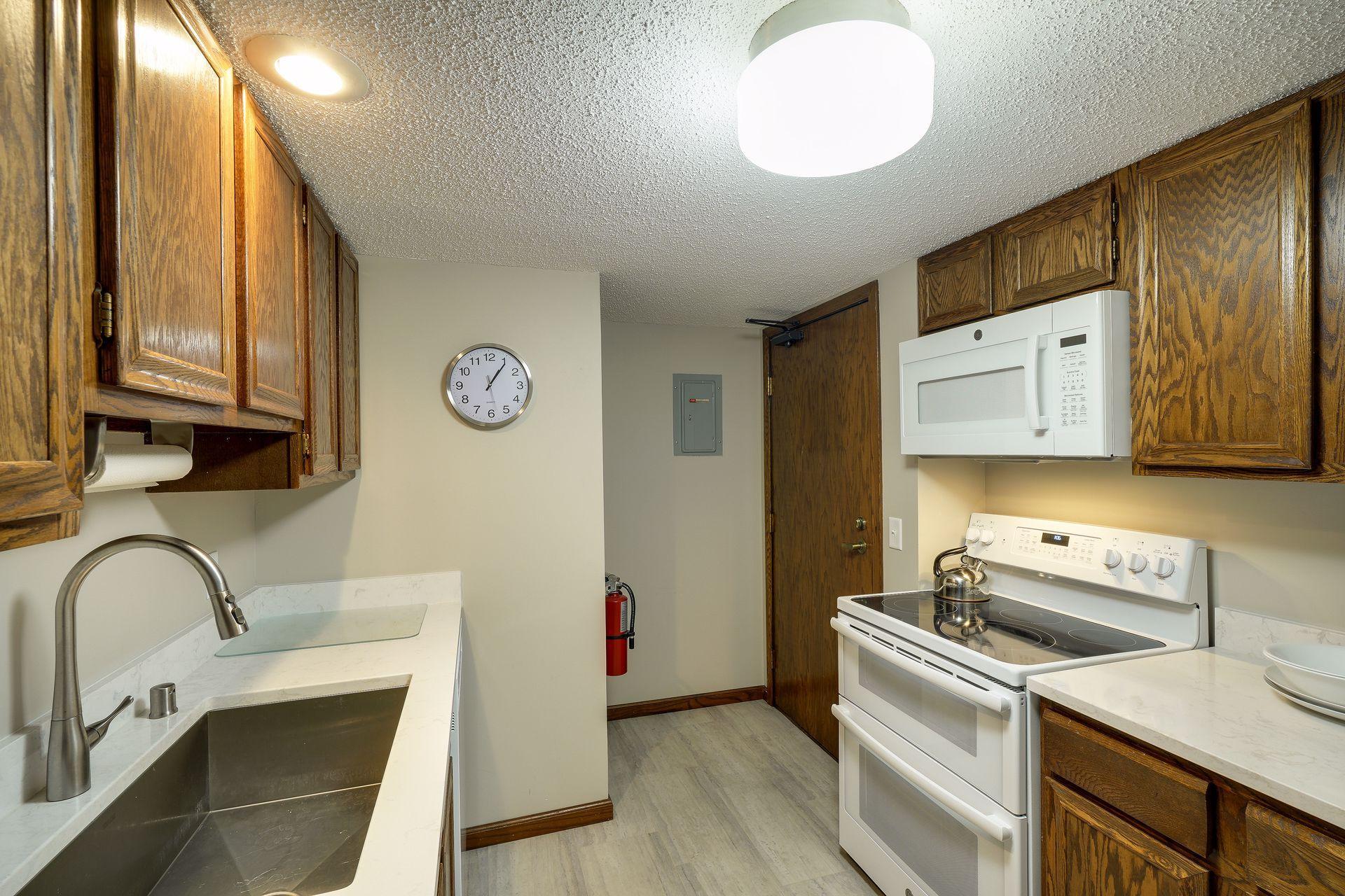View of Residential at 5601 Dewey Hill Road #210, Edina MN 55439, Edina (63 of 78) - Mike Wilen | Minnesota Team Real Estate