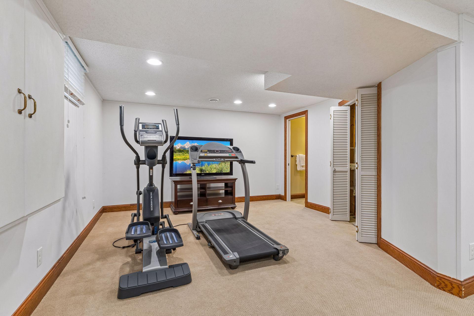 View of Residential at 1836 Prior Avenue, Falcon Heights MN 55113, Falcon Heights (25 of 36) - Mike Wilen | Minnesota Team Real Estate