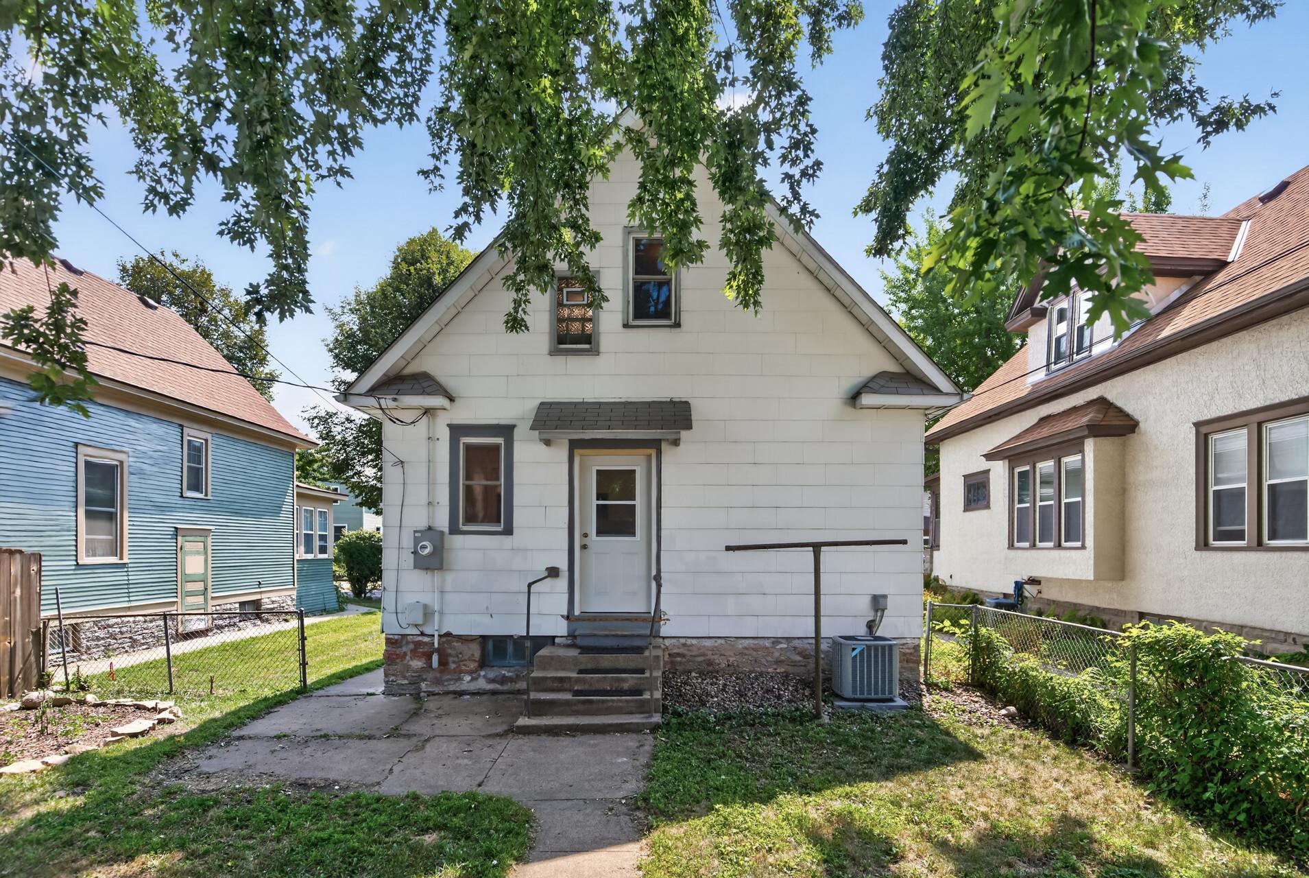 View of Residential at 801 Armstrong Avenue, Saint Paul MN 55102, Saint Paul (42 of 46) - Mike Wilen | Minnesota Team Real Estate