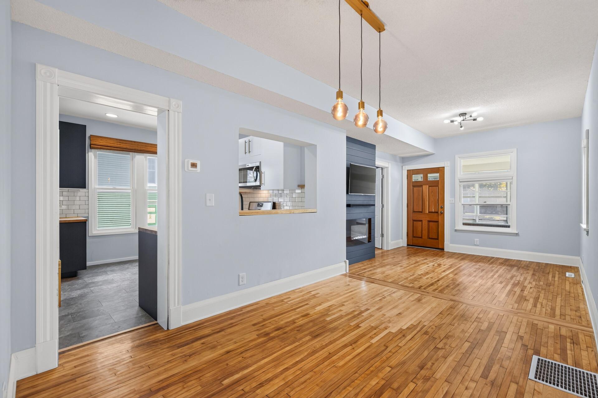 View of Residential at 801 Armstrong Avenue, Saint Paul MN 55102, Saint Paul (12 of 46) - Mike Wilen | Minnesota Team Real Estate
