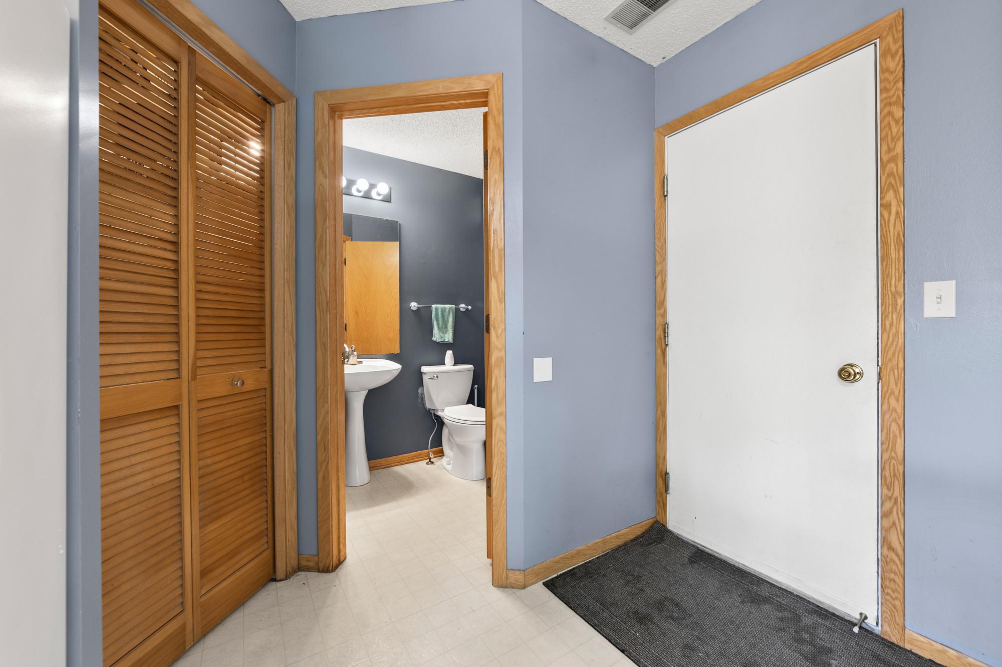View of Residential at 446 Mission Hills Way, Chanhassen MN 55317, Chanhassen (15 of 32) - Mike Wilen | Minnesota Team Real Estate