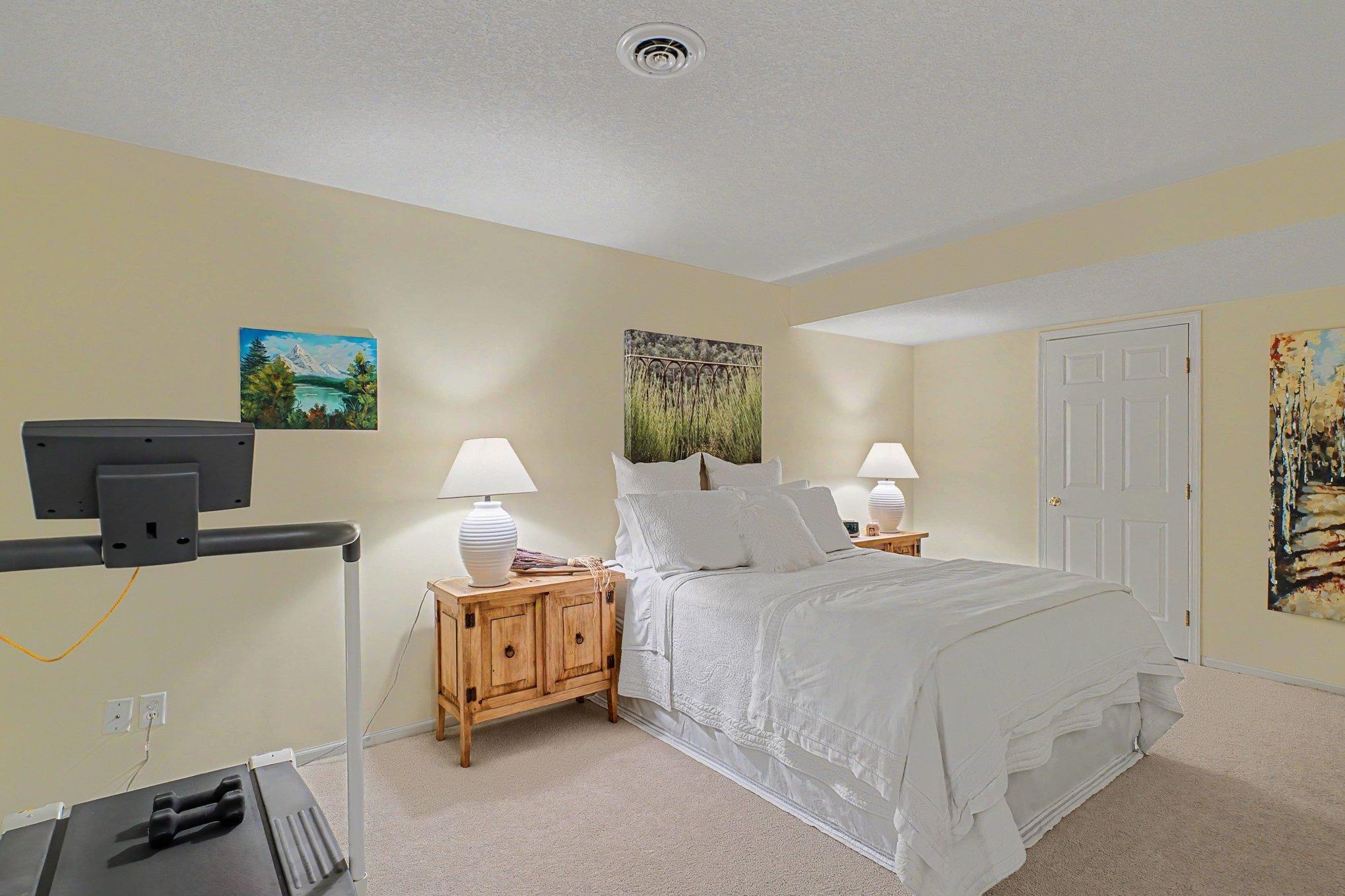 View of Residential at 13815 Falcon Avenue, Apple Valley MN 55124, Apple Valley (27 of 32) - Mike Wilen | Minnesota Team Real Estate