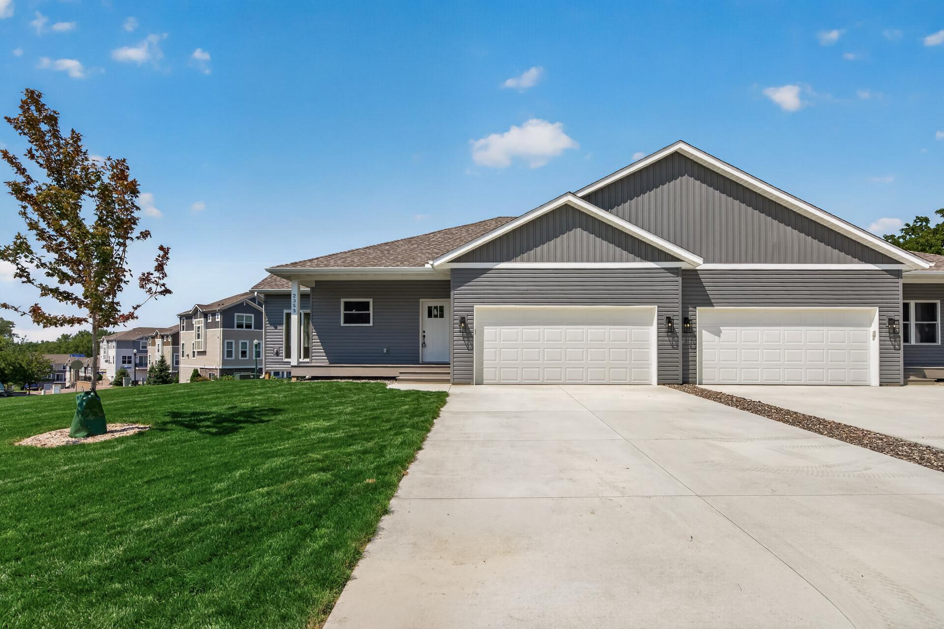 View of Residential at 2353 7th Ave, North Saint Paul MN 55109, North Saint Paul (3 of 30) - Mike Wilen | Minnesota Team Real Estate