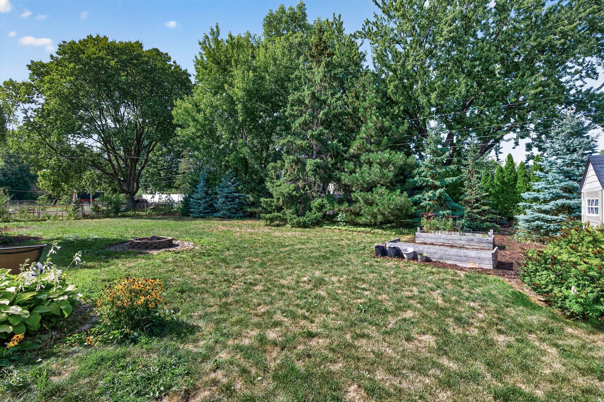 View of Residential at 958 Cortland Drive, Apple Valley MN 55124, Apple Valley (37 of 42) - Mike Wilen | Minnesota Team Real Estate