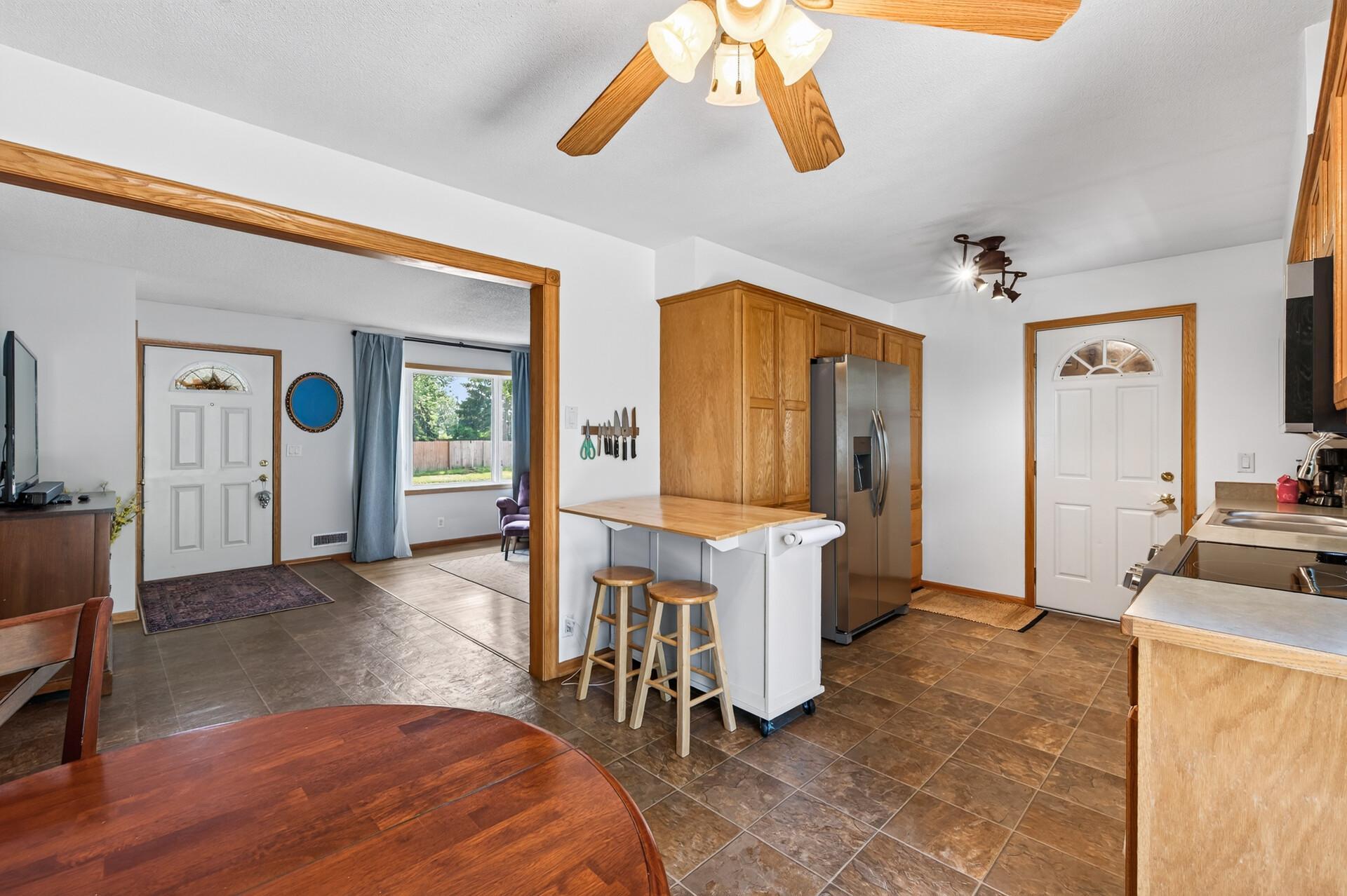 View of Residential at 958 Cortland Drive, Apple Valley MN 55124, Apple Valley (12 of 42) - Mike Wilen | Minnesota Team Real Estate
