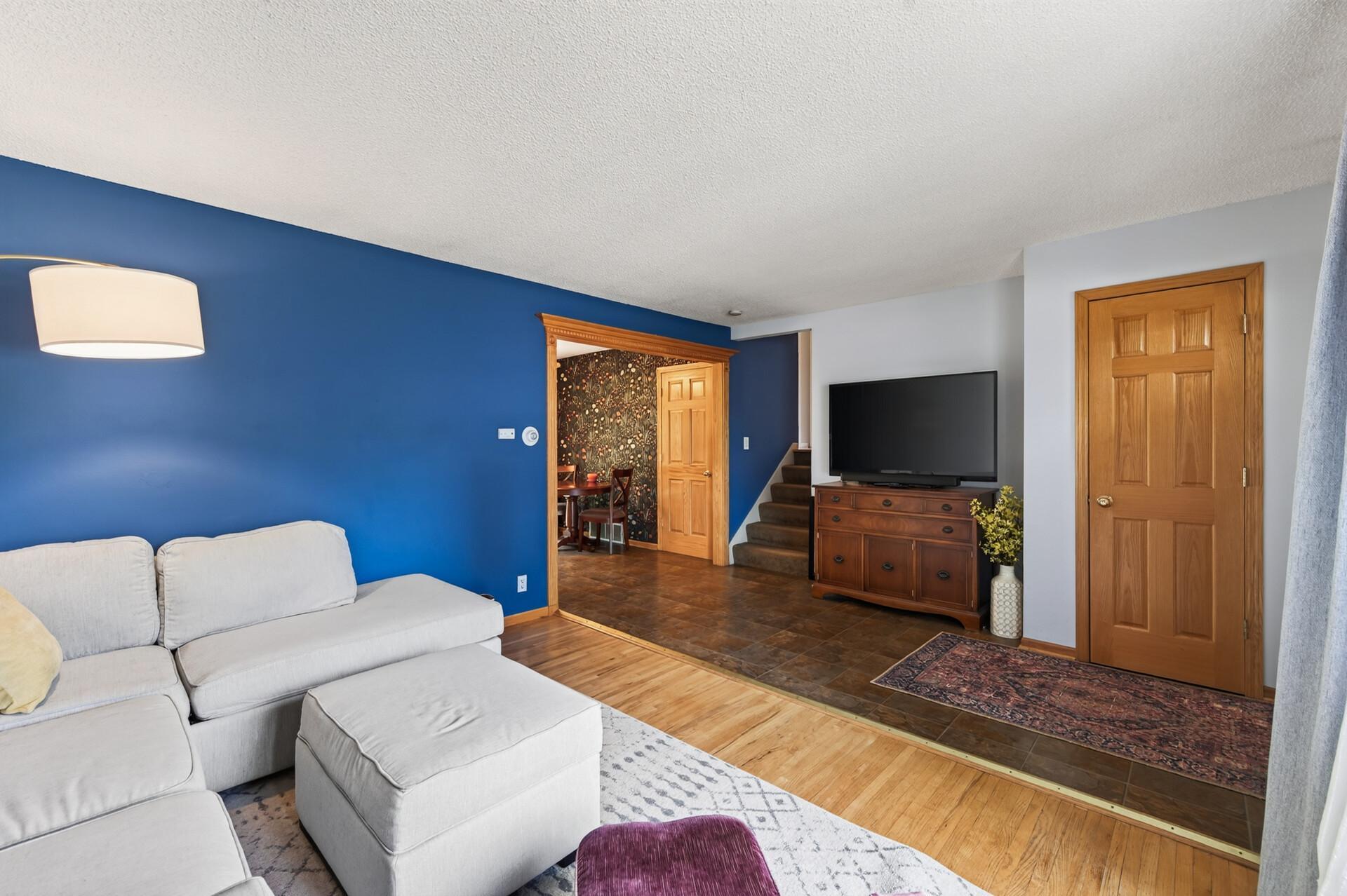 View of Residential at 958 Cortland Drive, Apple Valley MN 55124, Apple Valley (7 of 42) - Mike Wilen | Minnesota Team Real Estate