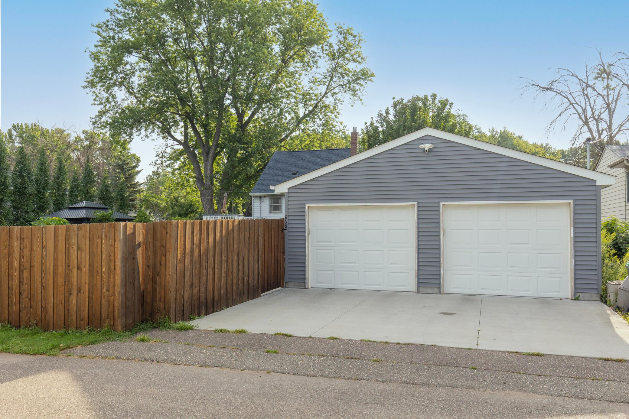 View of Residential at 2725 Division Street, North Saint Paul MN 55109, North Saint Paul (24 of 28) - Mike Wilen | Minnesota Team Real Estate