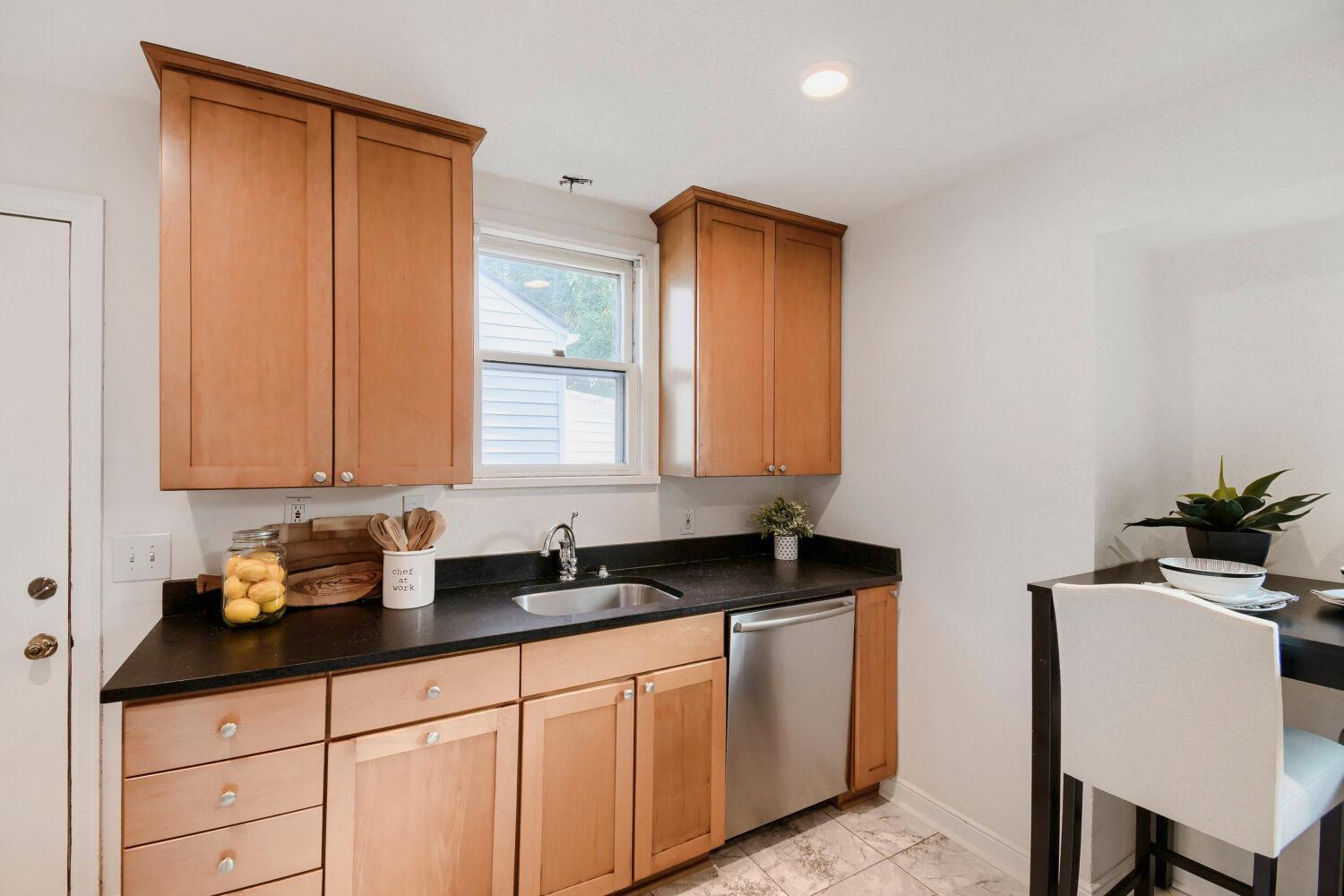 View of Residential at 4144 Salem Avenue, Saint Louis Park MN 55416, Saint Louis Park (8 of 27) - Mike Wilen | Minnesota Team Real Estate