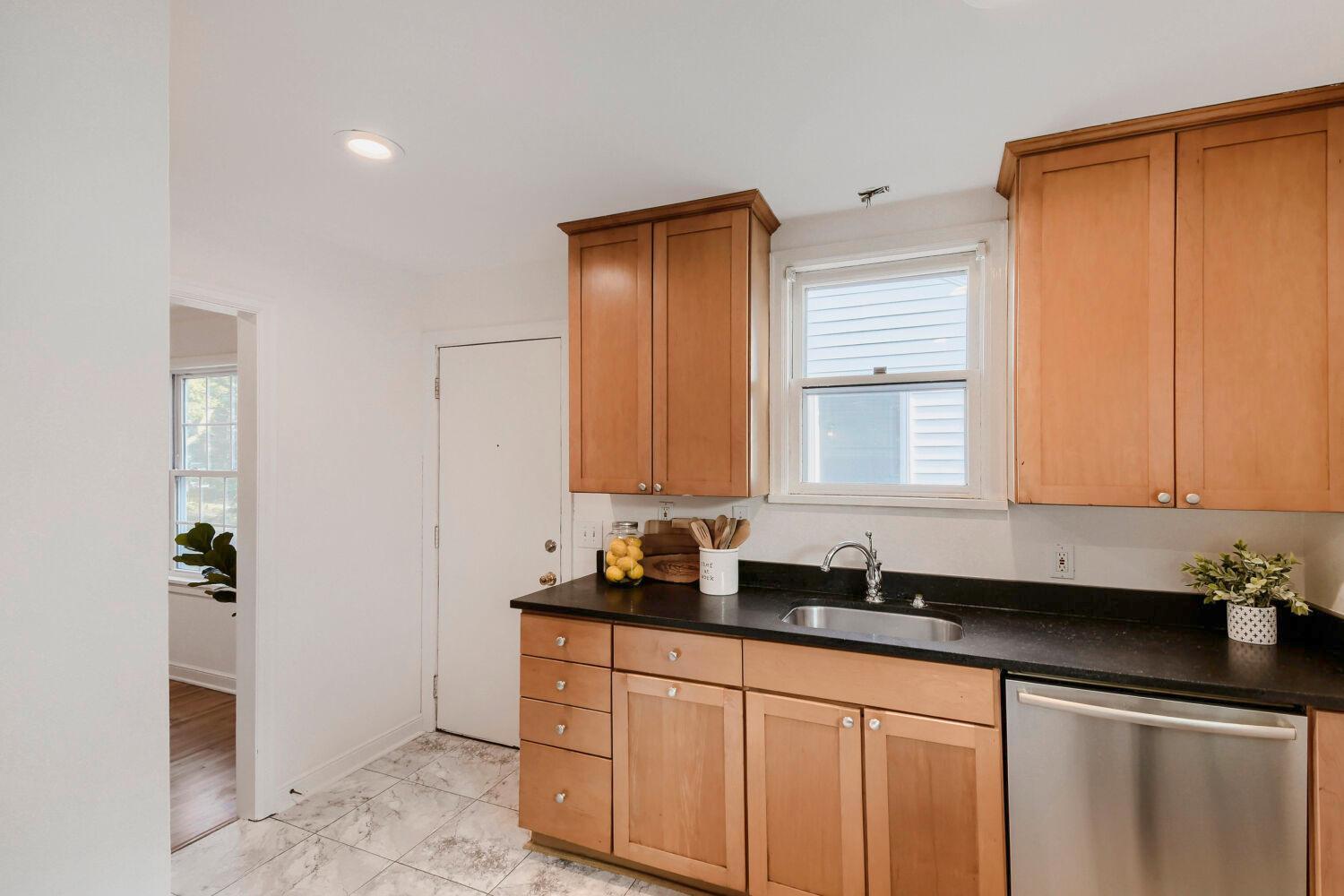 View of Residential at 4144 Salem Avenue, Saint Louis Park MN 55416, Saint Louis Park (9 of 27) - Mike Wilen | Minnesota Team Real Estate