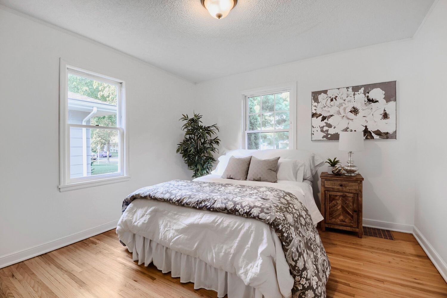 View of Residential at 4144 Salem Avenue, Saint Louis Park MN 55416, Saint Louis Park (12 of 27) - Mike Wilen | Minnesota Team Real Estate
