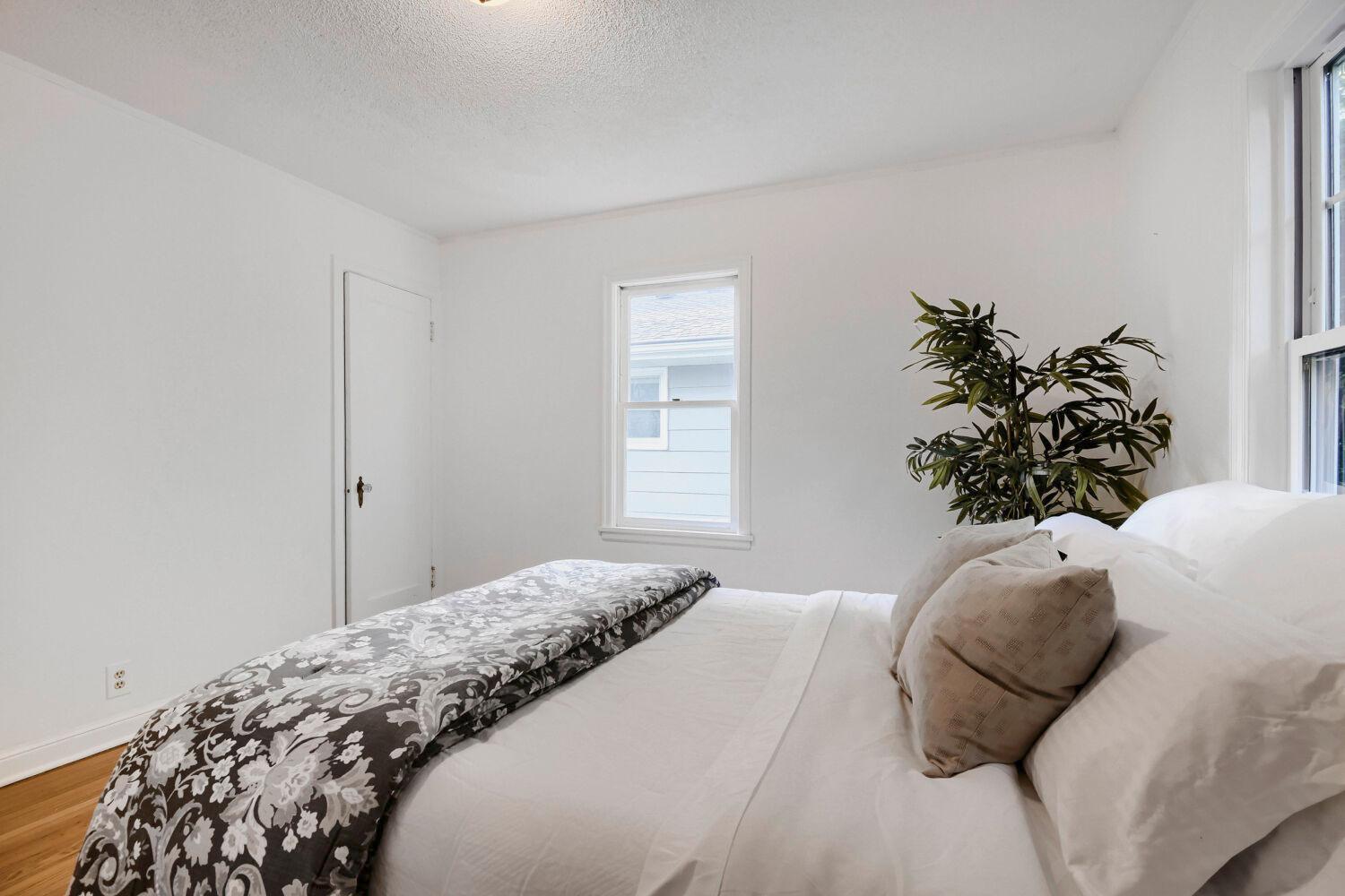 View of Residential at 4144 Salem Avenue, Saint Louis Park MN 55416, Saint Louis Park (13 of 27) - Mike Wilen | Minnesota Team Real Estate