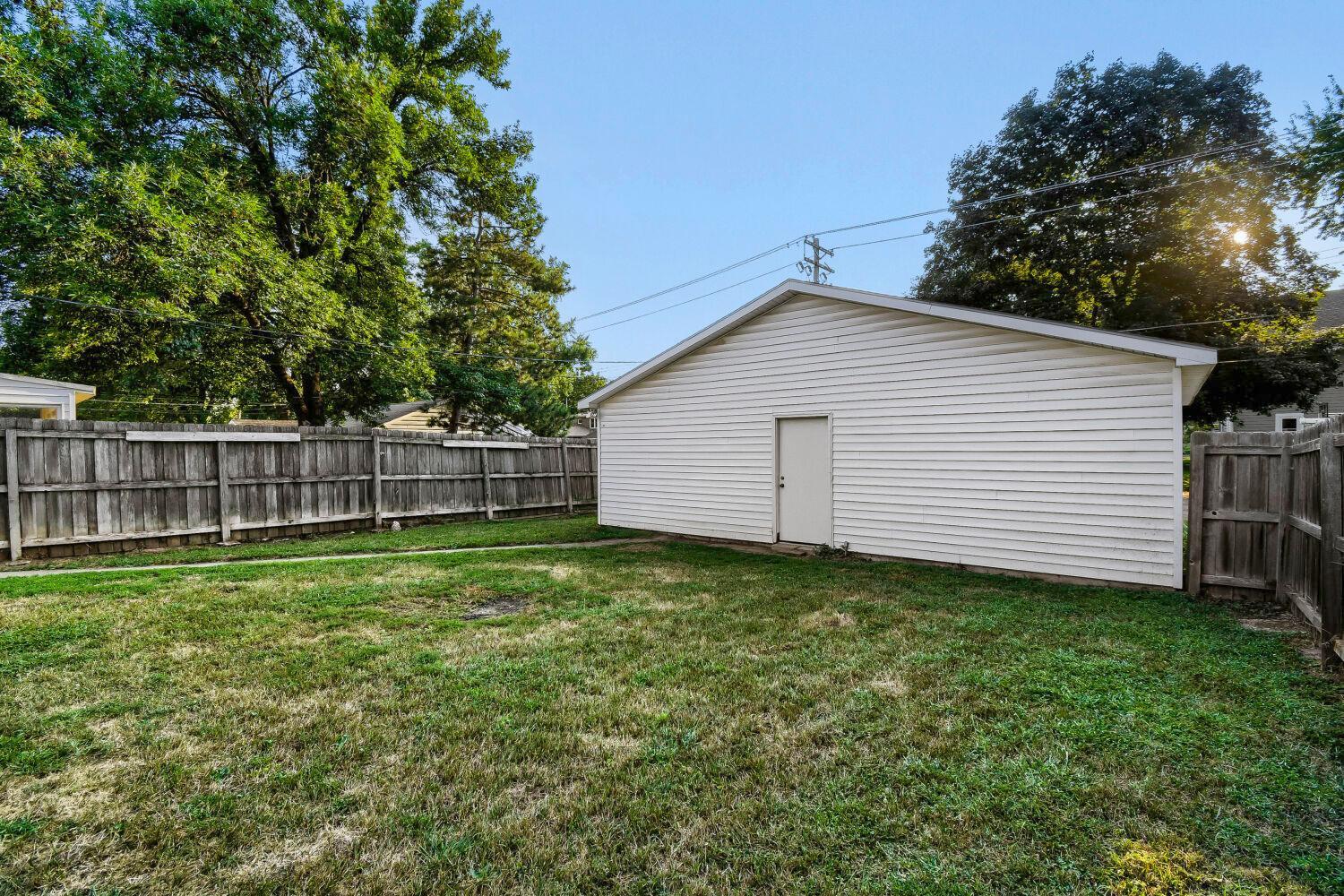 View of Residential at 4144 Salem Avenue, Saint Louis Park MN 55416, Saint Louis Park (25 of 27) - Mike Wilen | Minnesota Team Real Estate
