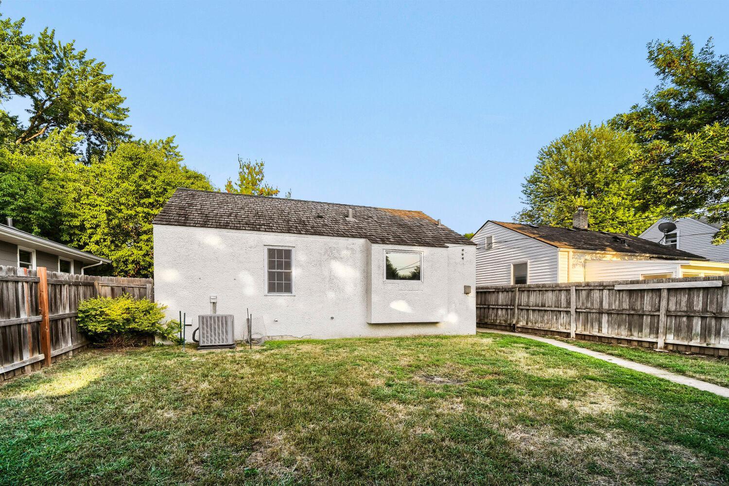 View of Residential at 4144 Salem Avenue, Saint Louis Park MN 55416, Saint Louis Park (23 of 27) - Mike Wilen | Minnesota Team Real Estate