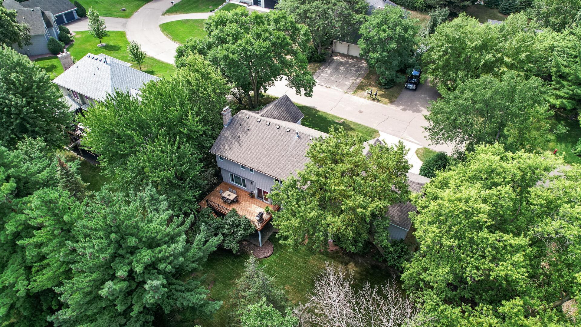 View of Residential at 2201 Pine Island Road, Minnetonka MN 55305, Minnetonka (14 of 18) - Mike Wilen | Minnesota Team Real Estate