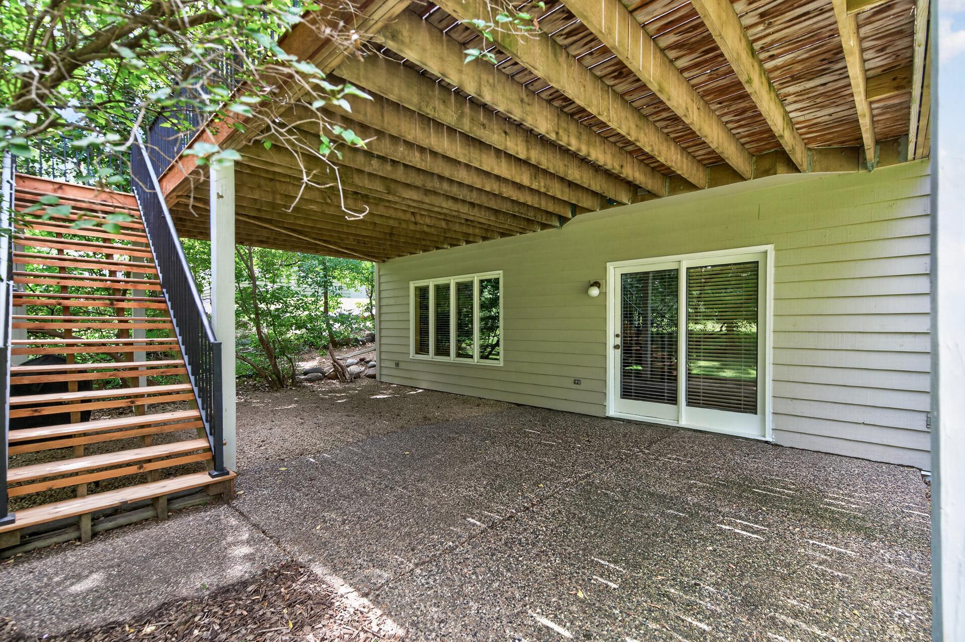 View of Residential at 2201 Pine Island Road, Minnetonka MN 55305, Minnetonka (12 of 18) - Mike Wilen | Minnesota Team Real Estate