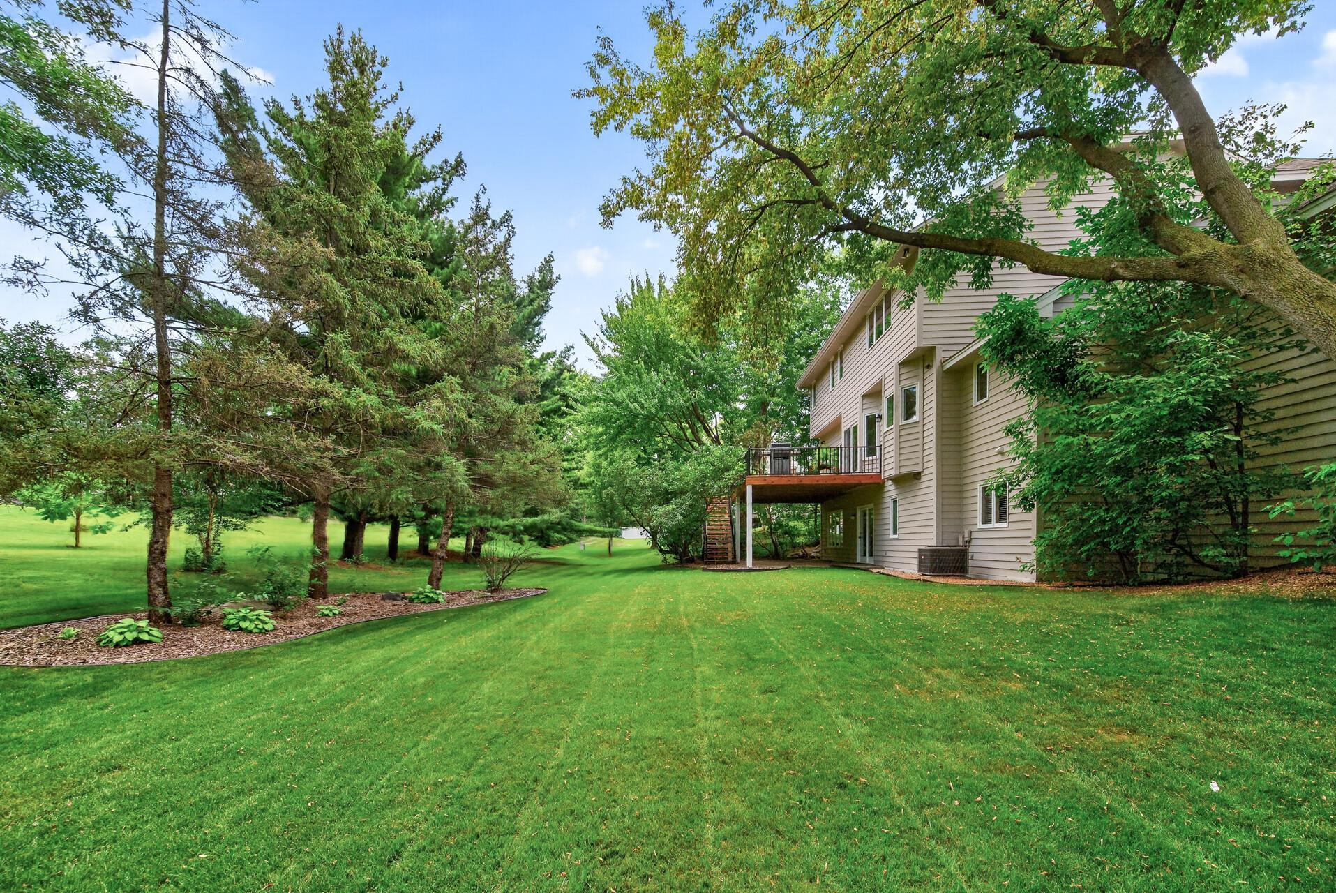 View of Residential at 2201 Pine Island Road, Minnetonka MN 55305, Minnetonka (9 of 18) - Mike Wilen | Minnesota Team Real Estate