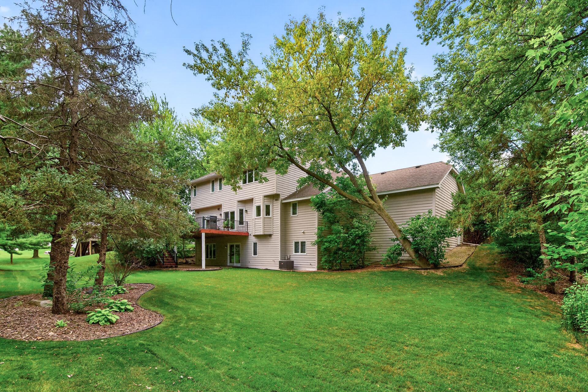 View of Residential at 2201 Pine Island Road, Minnetonka MN 55305, Minnetonka (8 of 18) - Mike Wilen | Minnesota Team Real Estate