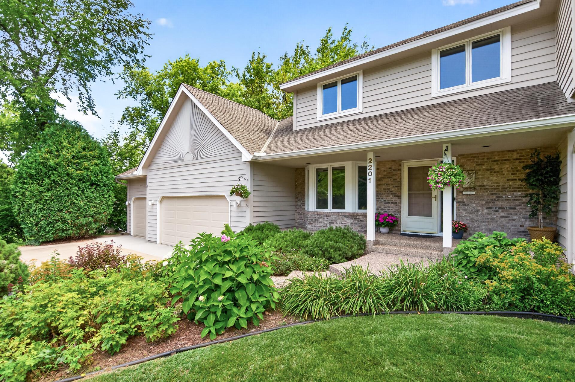 View of Residential at 2201 Pine Island Road, Minnetonka MN 55305, Minnetonka (3 of 18) - Mike Wilen | Minnesota Team Real Estate