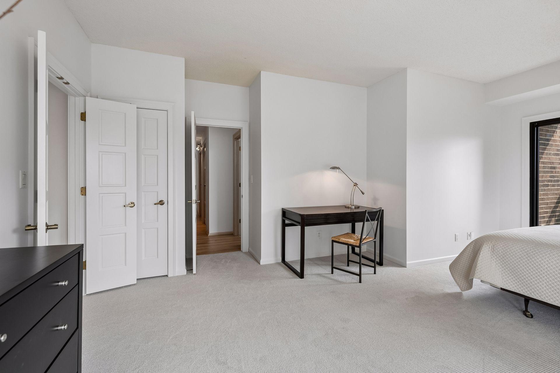 View of Residential at 1235 Yale Place #709, Minneapolis MN 55403, Minneapolis (18 of 67) - Mike Wilen | Minnesota Team Real Estate