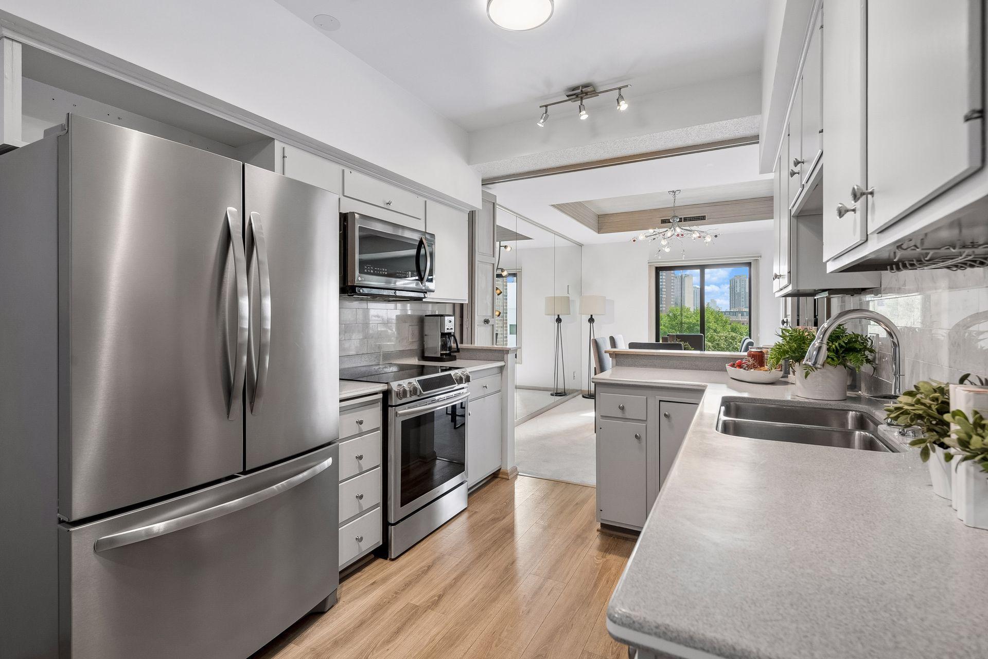 View of Residential at 1235 Yale Place #709, Minneapolis MN 55403, Minneapolis (10 of 67) - Mike Wilen | Minnesota Team Real Estate