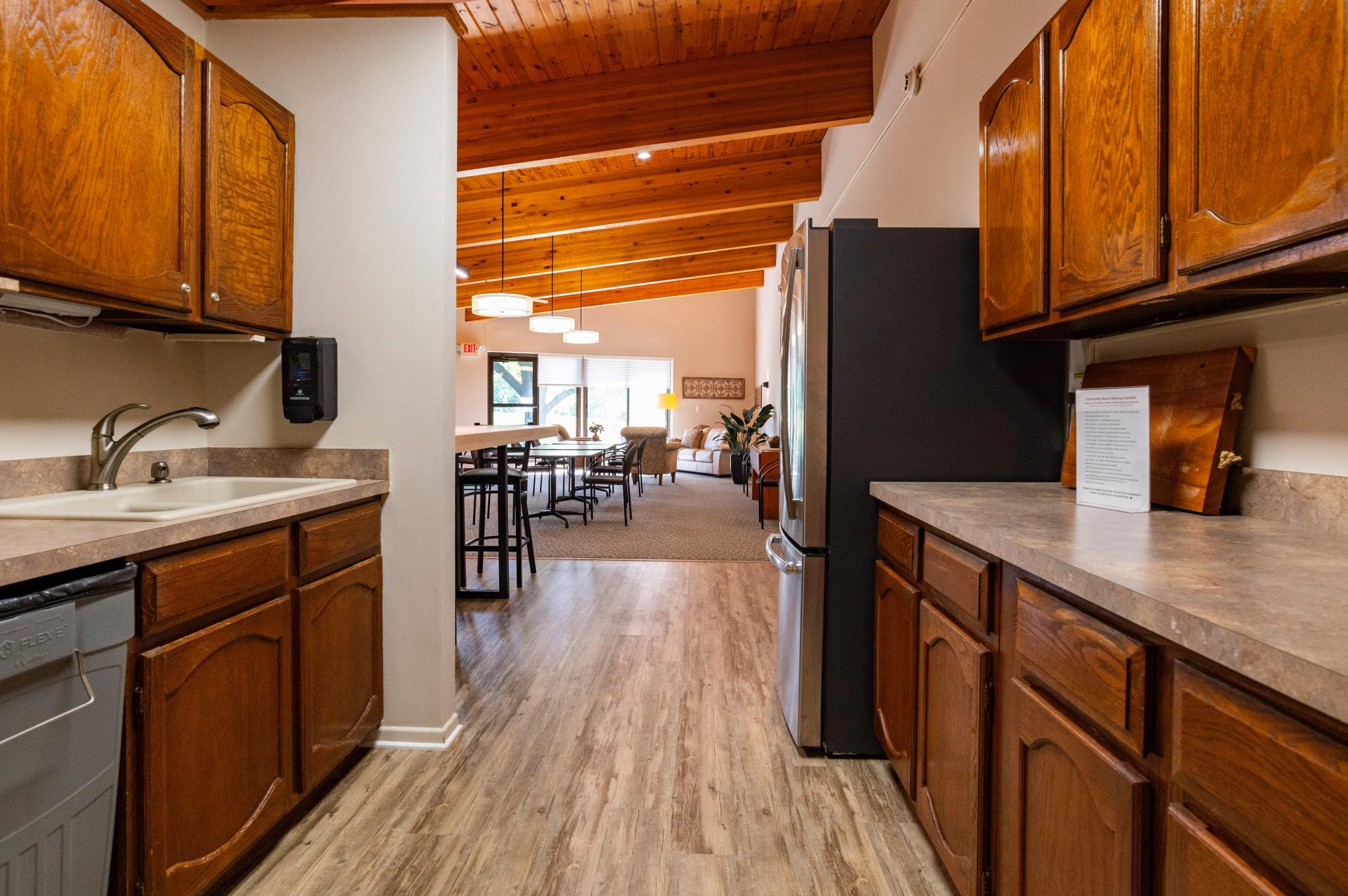 View of Residential at 2670 Oxford Street #204, Roseville MN 55113, Roseville (22 of 29) - Mike Wilen | Minnesota Team Real Estate
