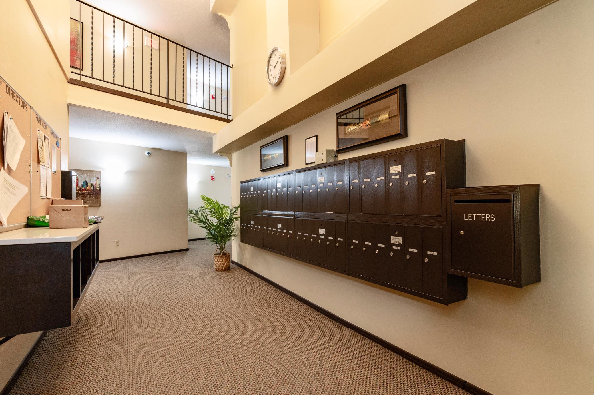 View of Residential at 2670 Oxford Street #204, Roseville MN 55113, Roseville (27 of 29) - Mike Wilen | Minnesota Team Real Estate