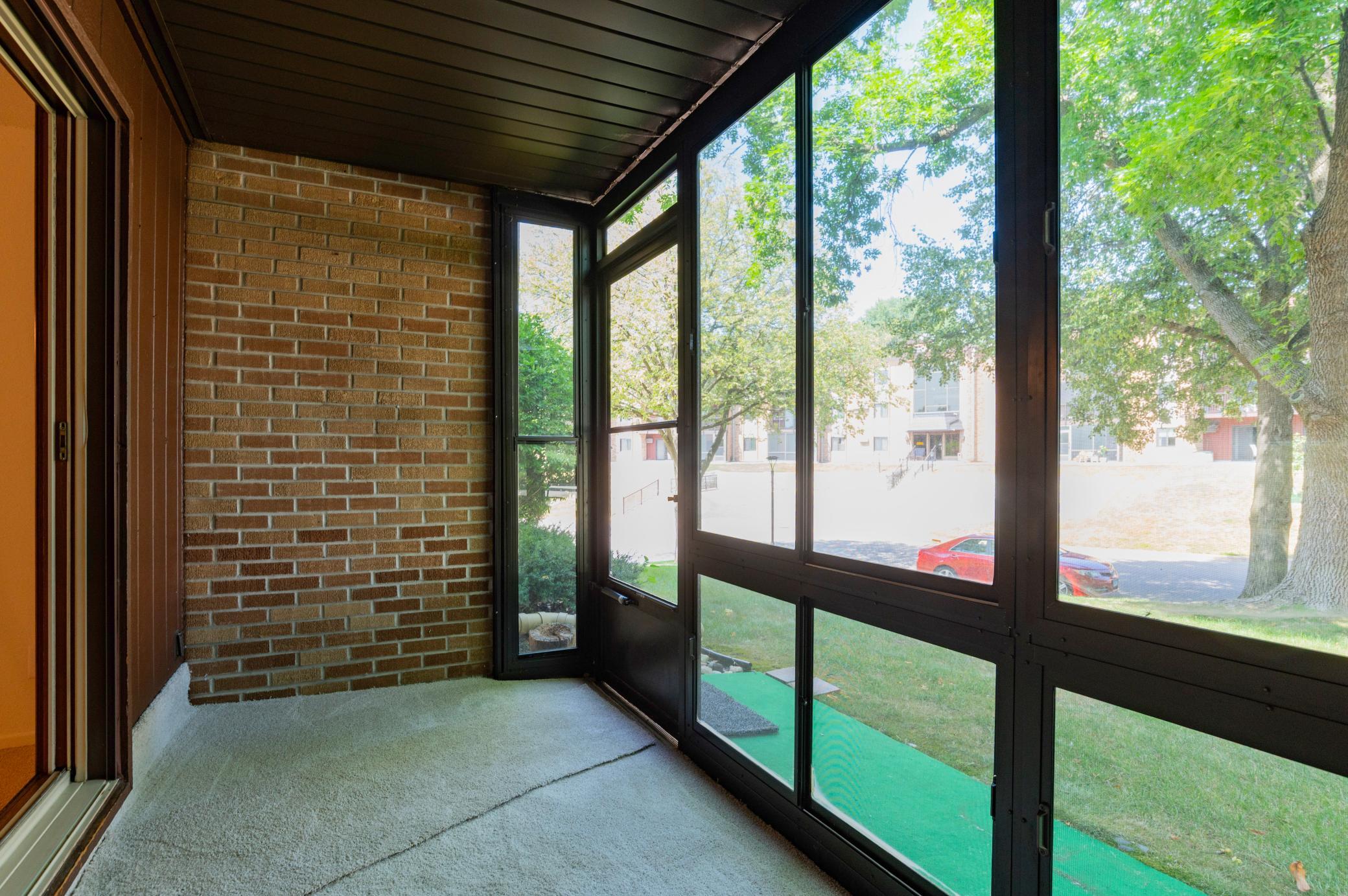 View of Residential at 2670 Oxford Street #204, Roseville MN 55113, Roseville (5 of 29) - Mike Wilen | Minnesota Team Real Estate