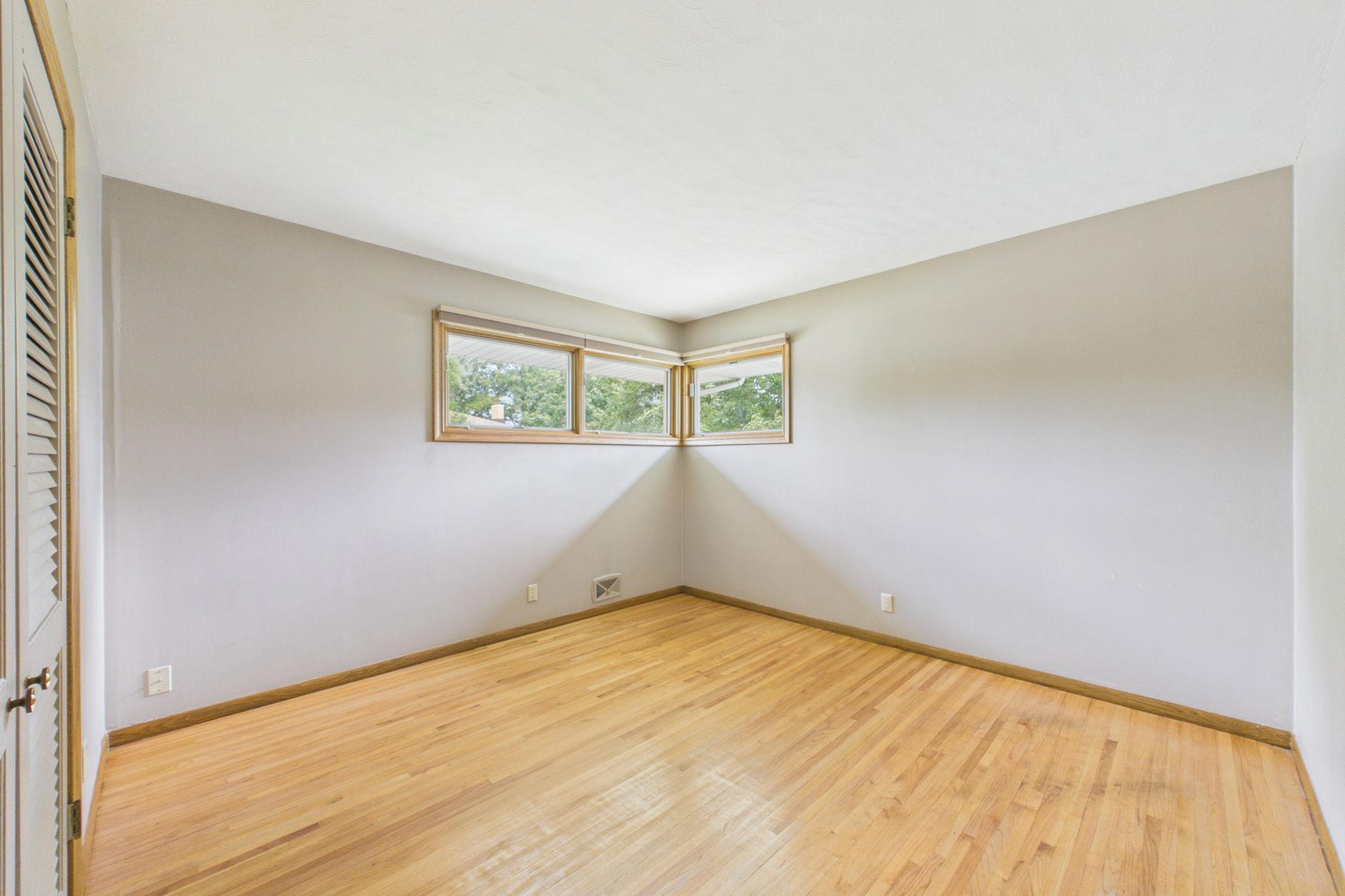 View of Residential at 1761 Emerald Drive, New Brighton MN 55112, New Brighton (13 of 28) - Mike Wilen | Minnesota Team Real Estate