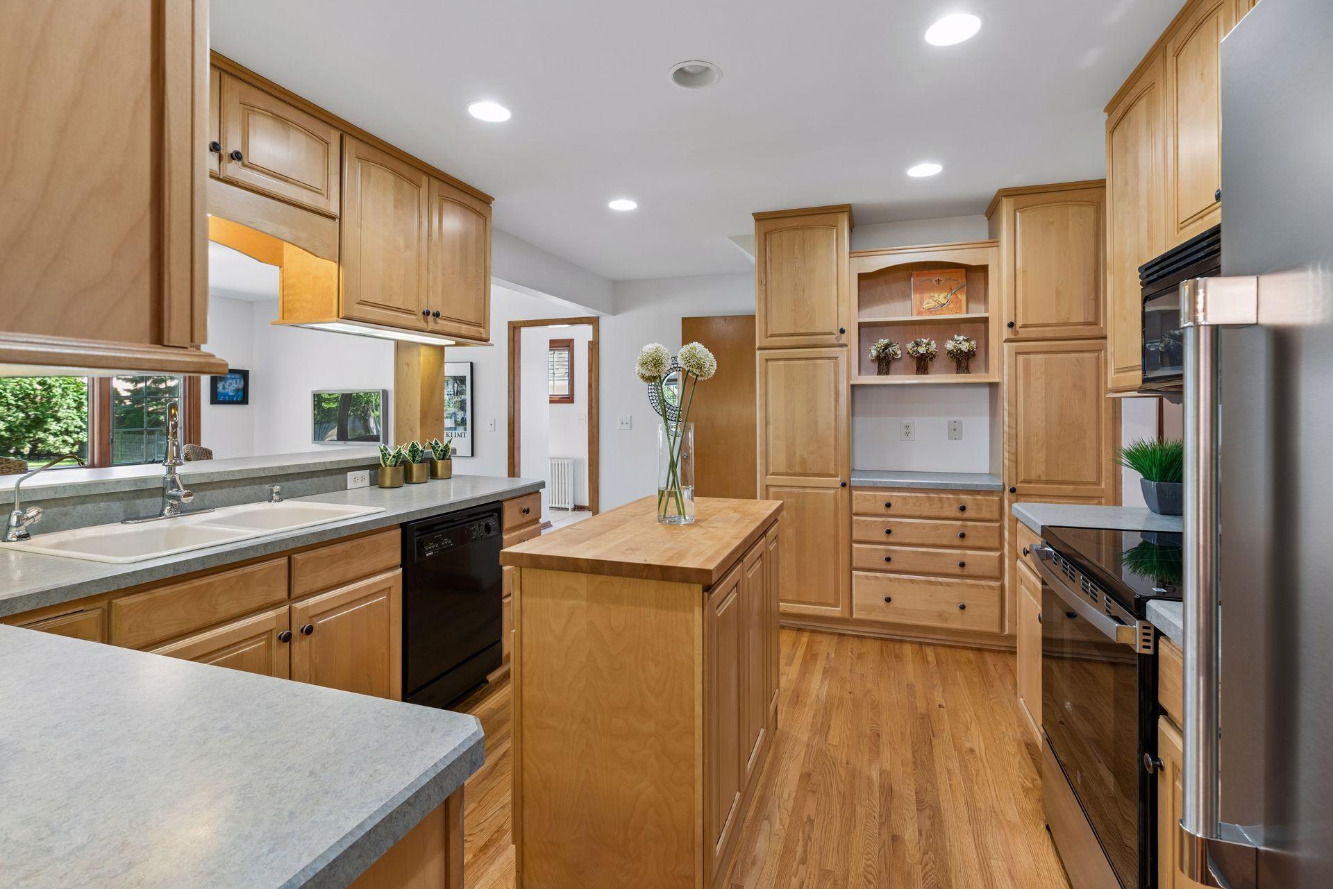 View of Residential at 1709 Preston Lane, Hopkins MN 55343, Hopkins (14 of 56) - Mike Wilen | Minnesota Team Real Estate