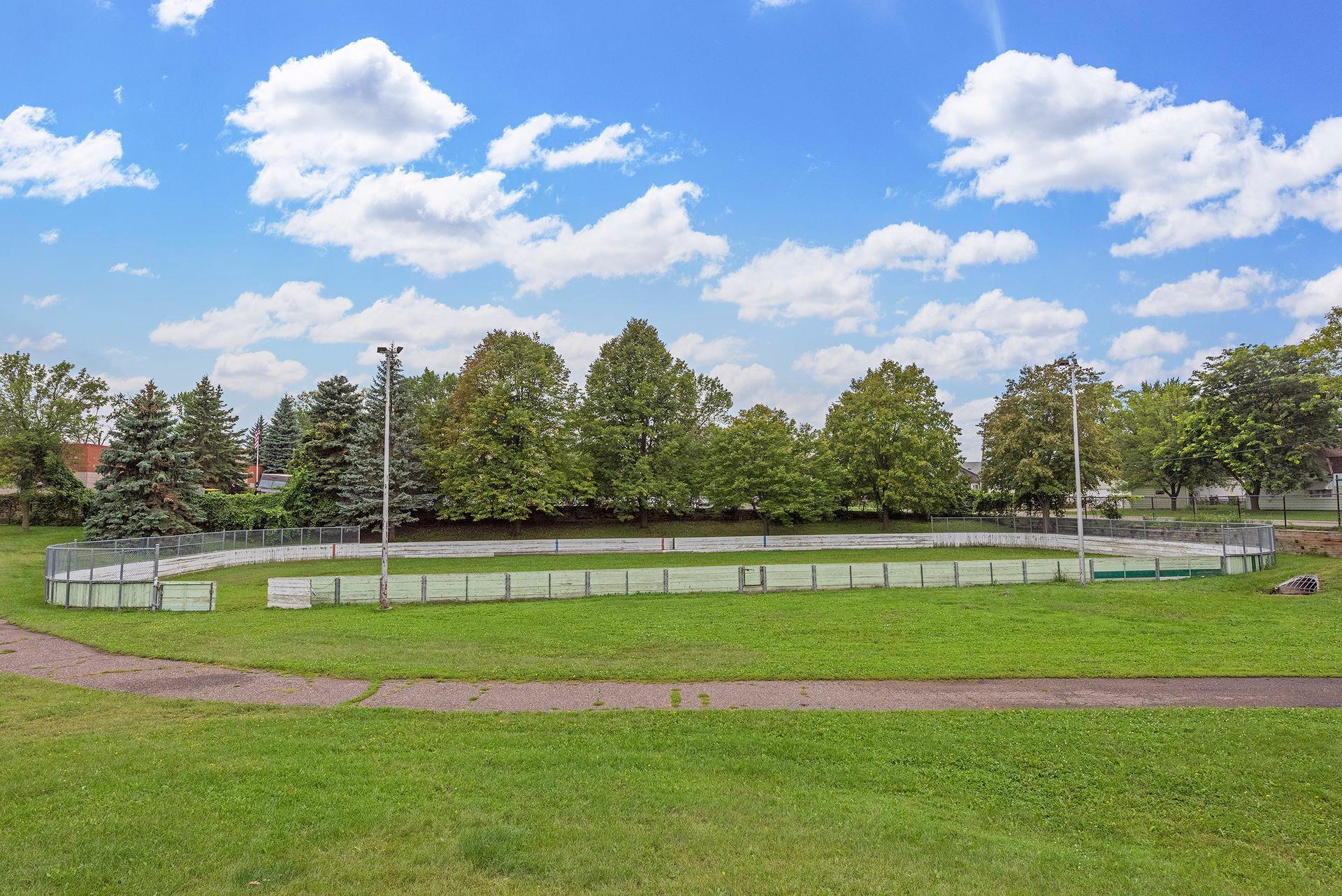 View of Residential at 1709 Preston Lane, Hopkins MN 55343, Hopkins (54 of 56) - Mike Wilen | Minnesota Team Real Estate