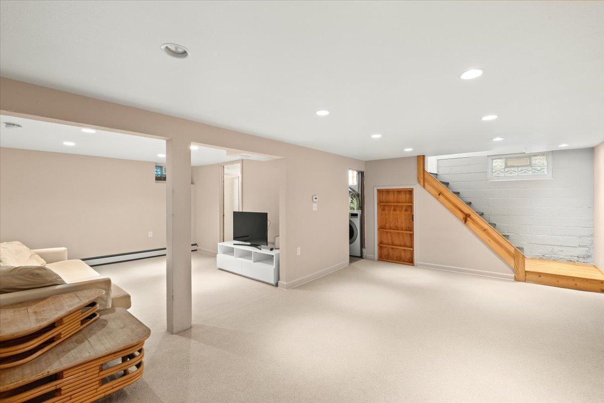 View of Residential at 1284 Juno Avenue, Saint Paul MN 55116, Saint Paul (22 of 29) - Mike Wilen | Minnesota Team Real Estate