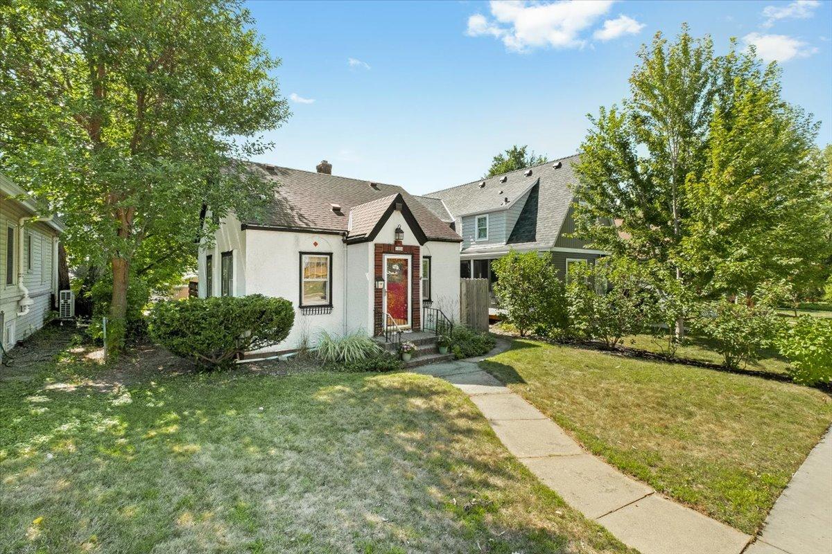 View of Residential at 1284 Juno Avenue, Saint Paul MN 55116, Saint Paul (2 of 29) - Mike Wilen | Minnesota Team Real Estate