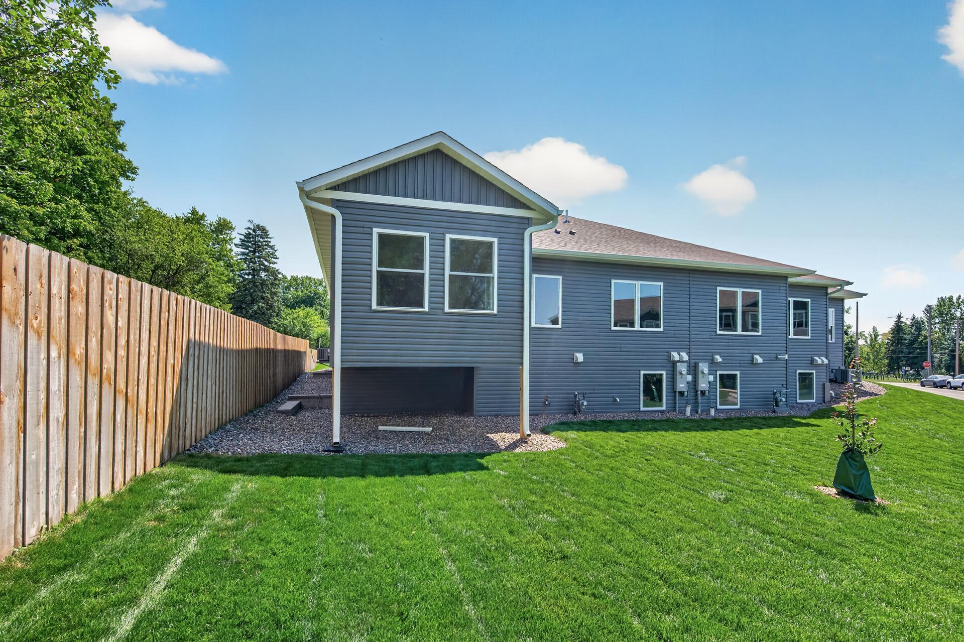 View of Residential at 2357 7th Ave, North Saint Paul MN 55109, North Saint Paul (29 of 30) - Mike Wilen | Minnesota Team Real Estate