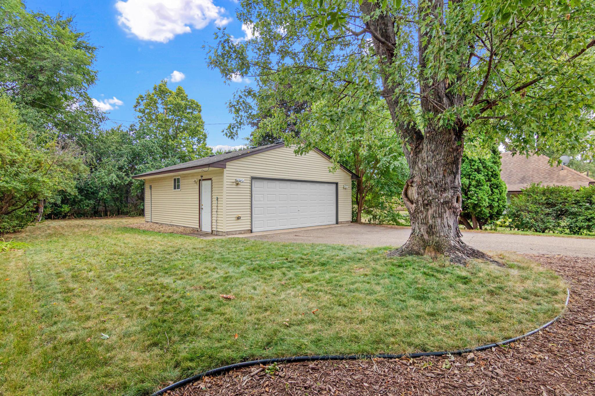 View of Residential at 3975 Brunswick Avenue, Saint Louis Park MN 55416, Saint Louis Park (30 of 36) - Mike Wilen | Minnesota Team Real Estate